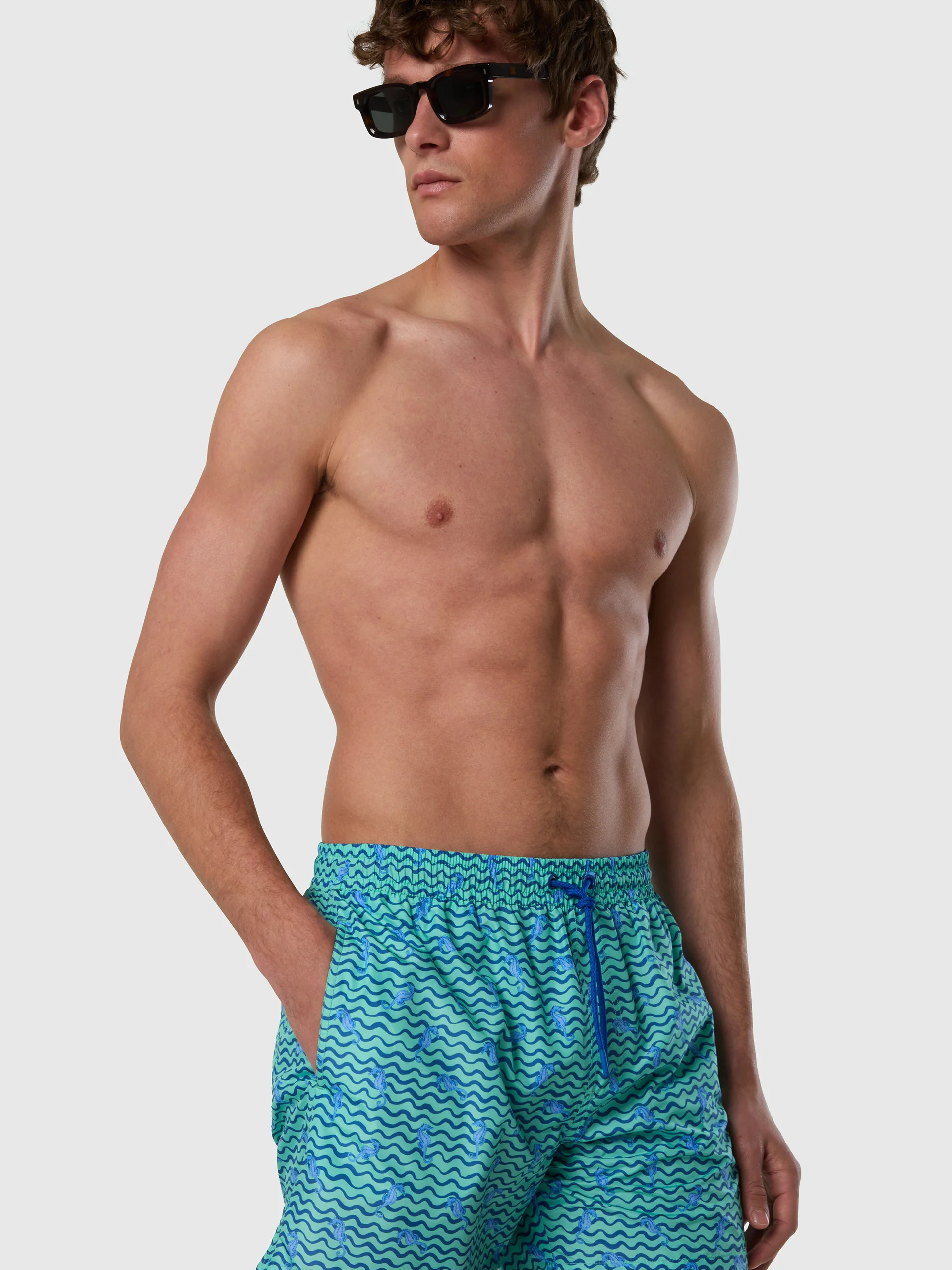 Swim shorts with graphic print - Image 9