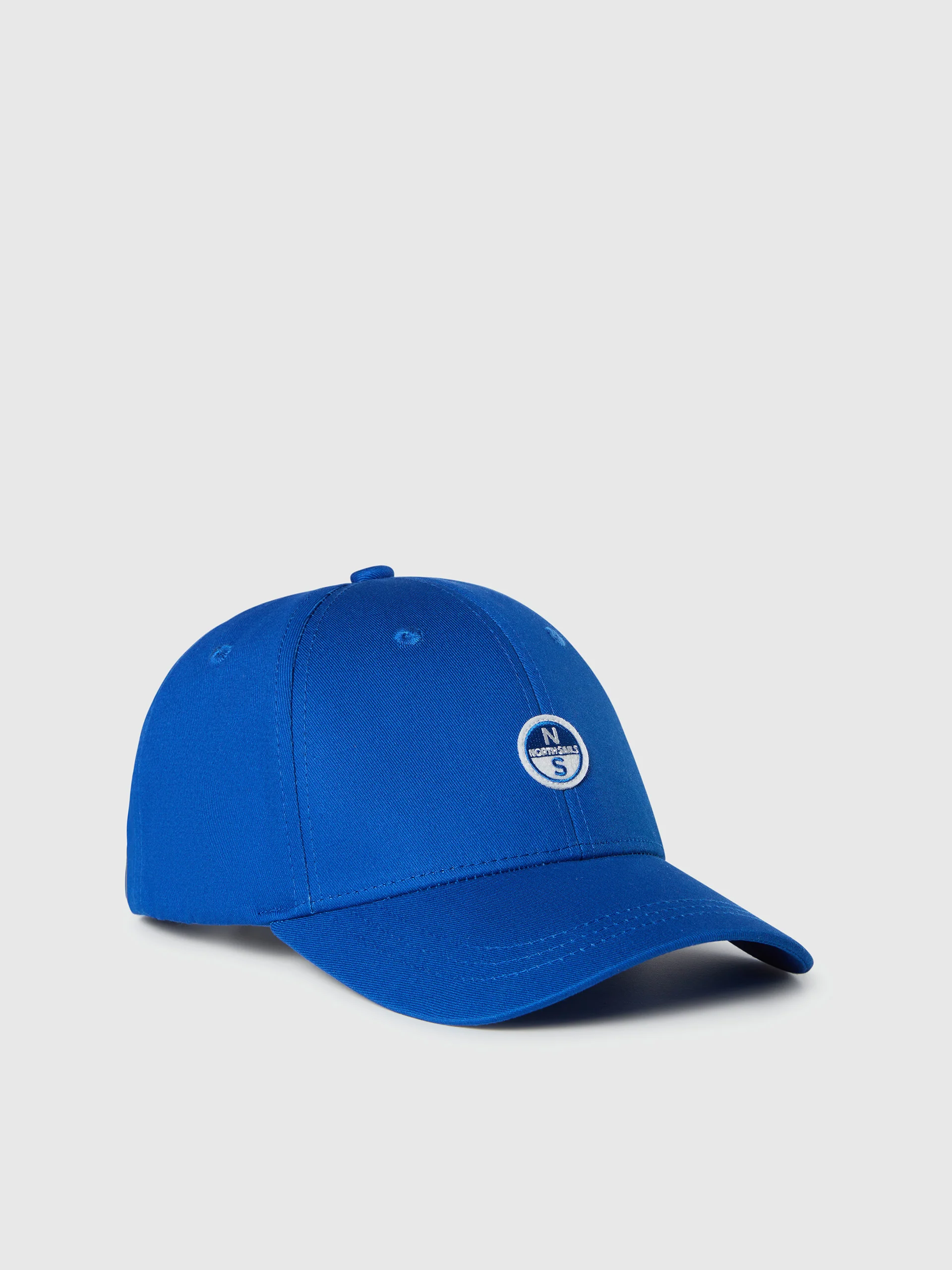 Baseball cap with logo patch - Image 4