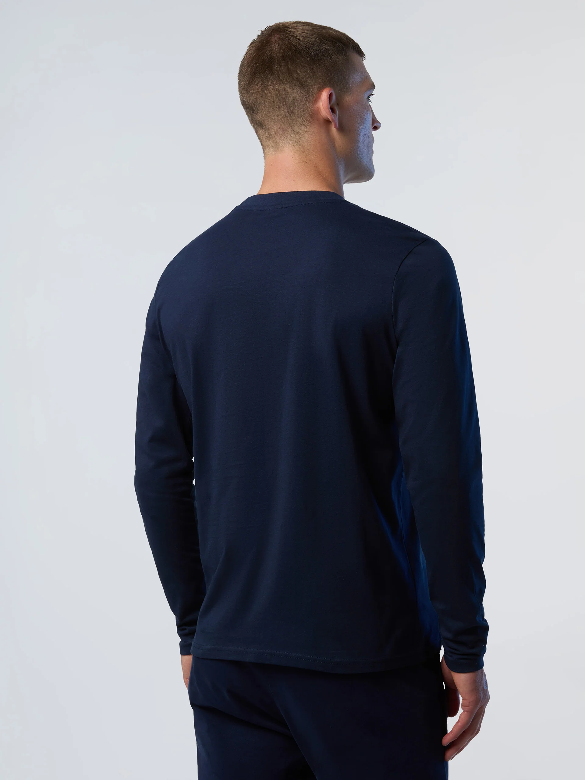 Long-sleeved T-shirt with logo patch - Image 14