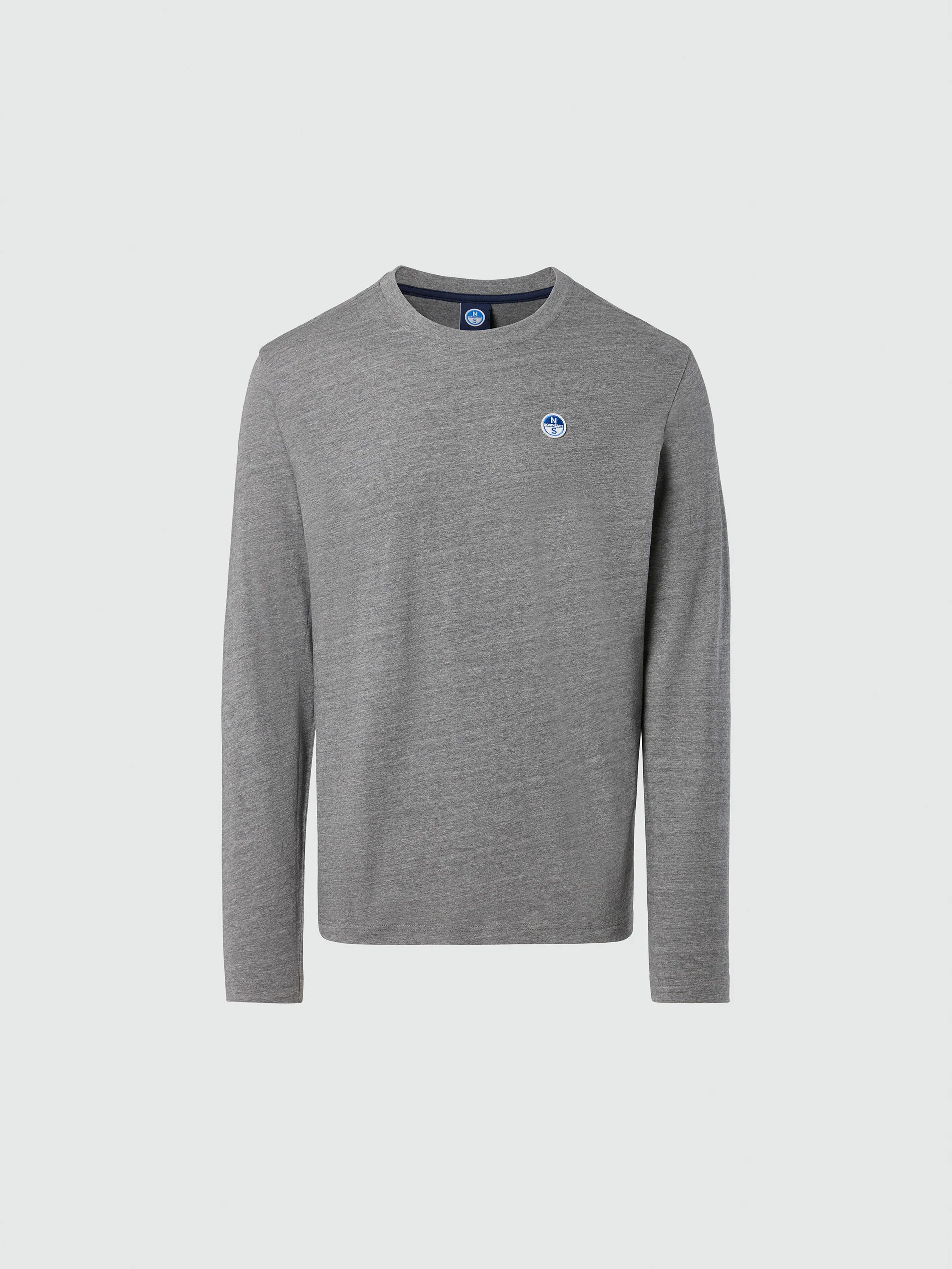 Long-sleeved T-shirt with logo patch - Image 19