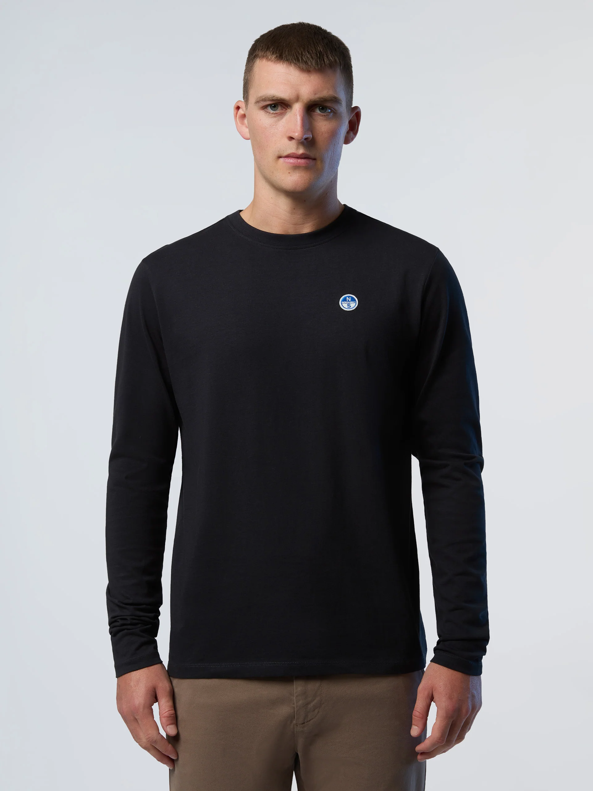 Long-sleeved T-shirt with logo patch - Image 23