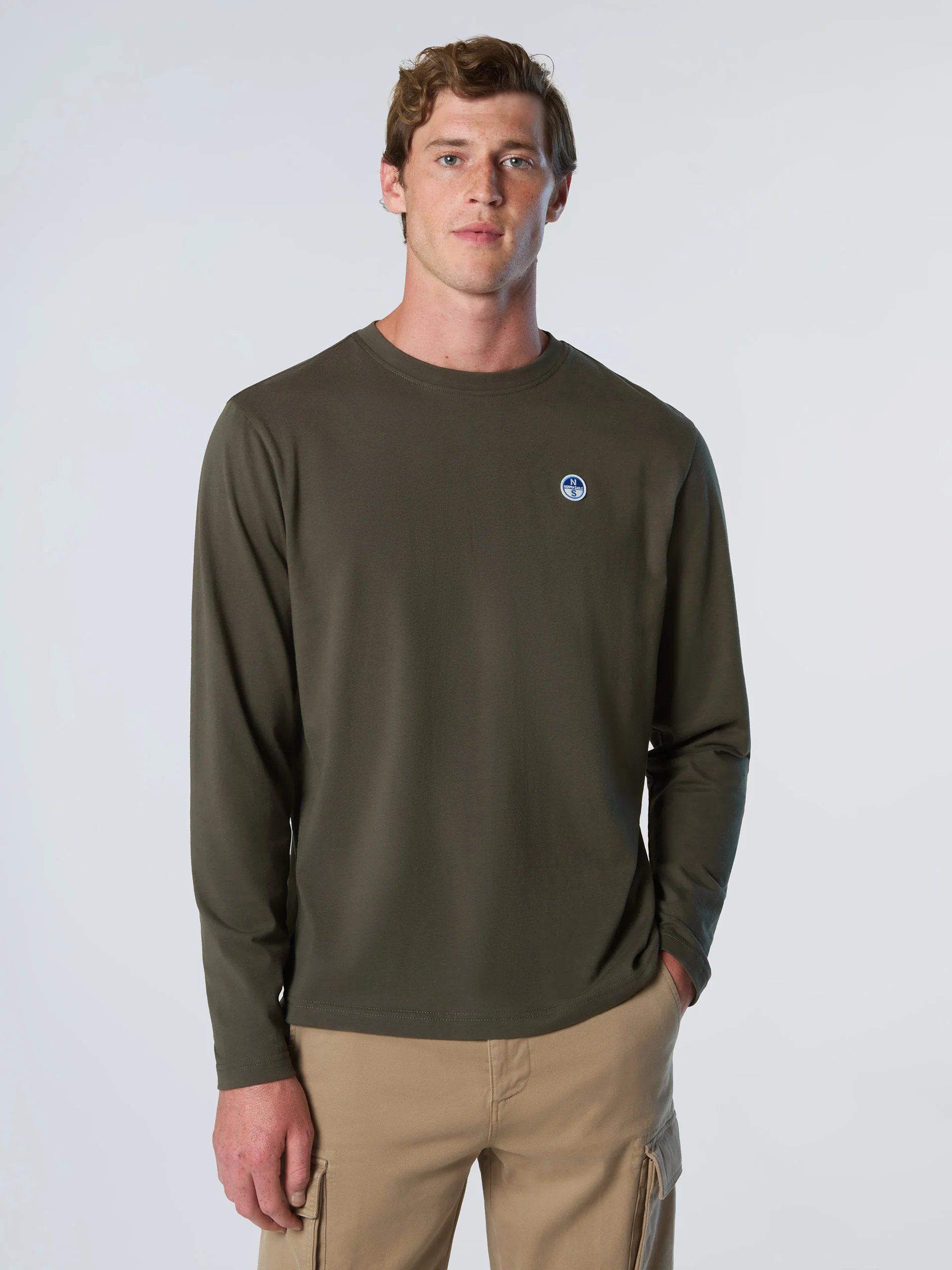 Long-sleeved T-shirt with logo patch - Image 6
