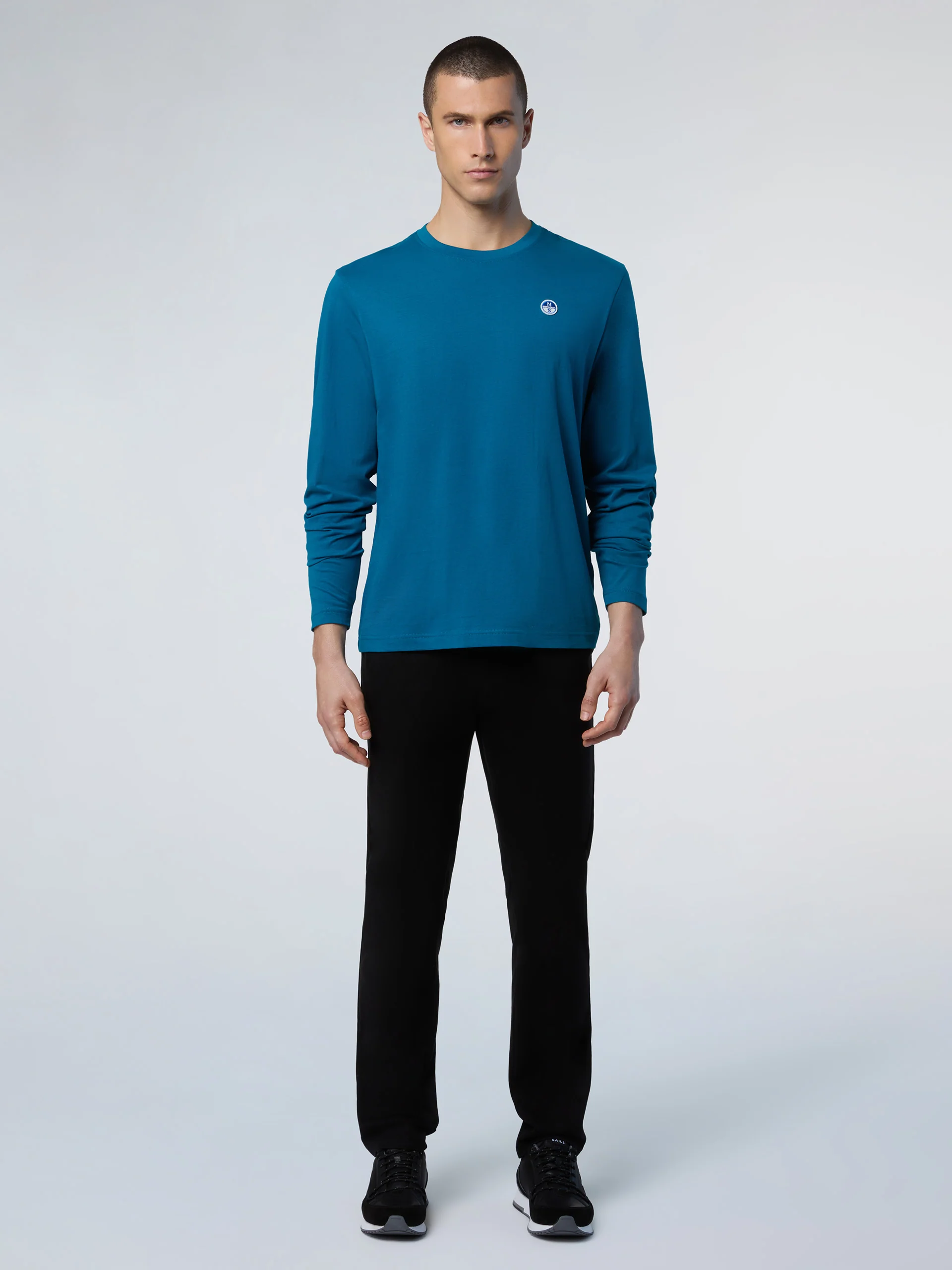 Long-sleeved T-shirt with logo patch - Image 22