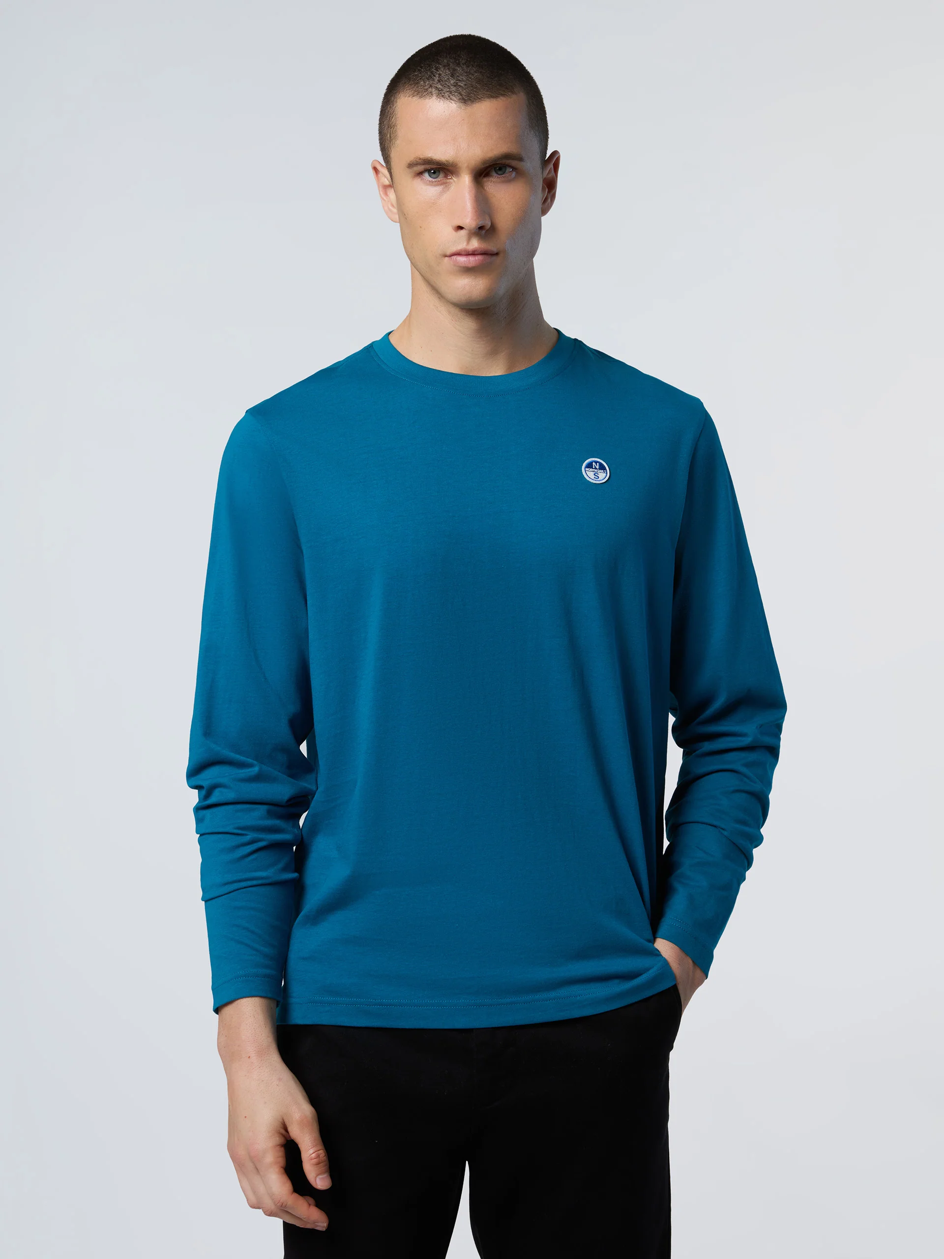 Long-sleeved T-shirt with logo patch - Image 26