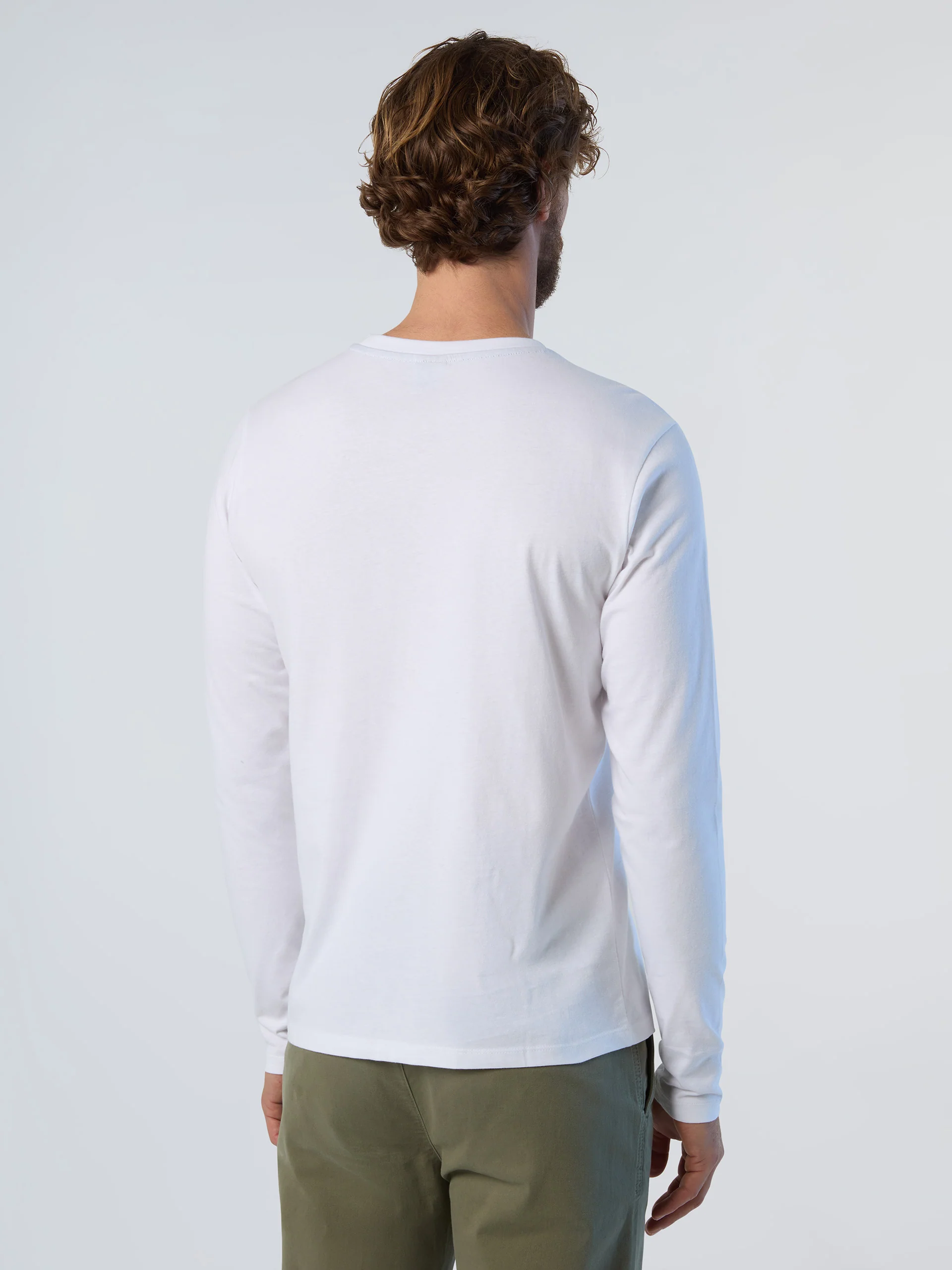 Long-sleeved T-shirt with logo patch - Image 3