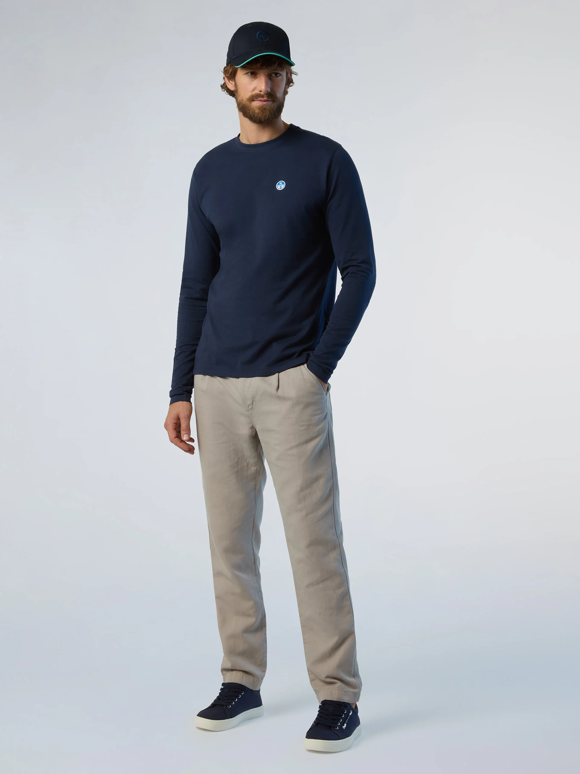 Long-sleeved T-shirt with logo patch - Image 9