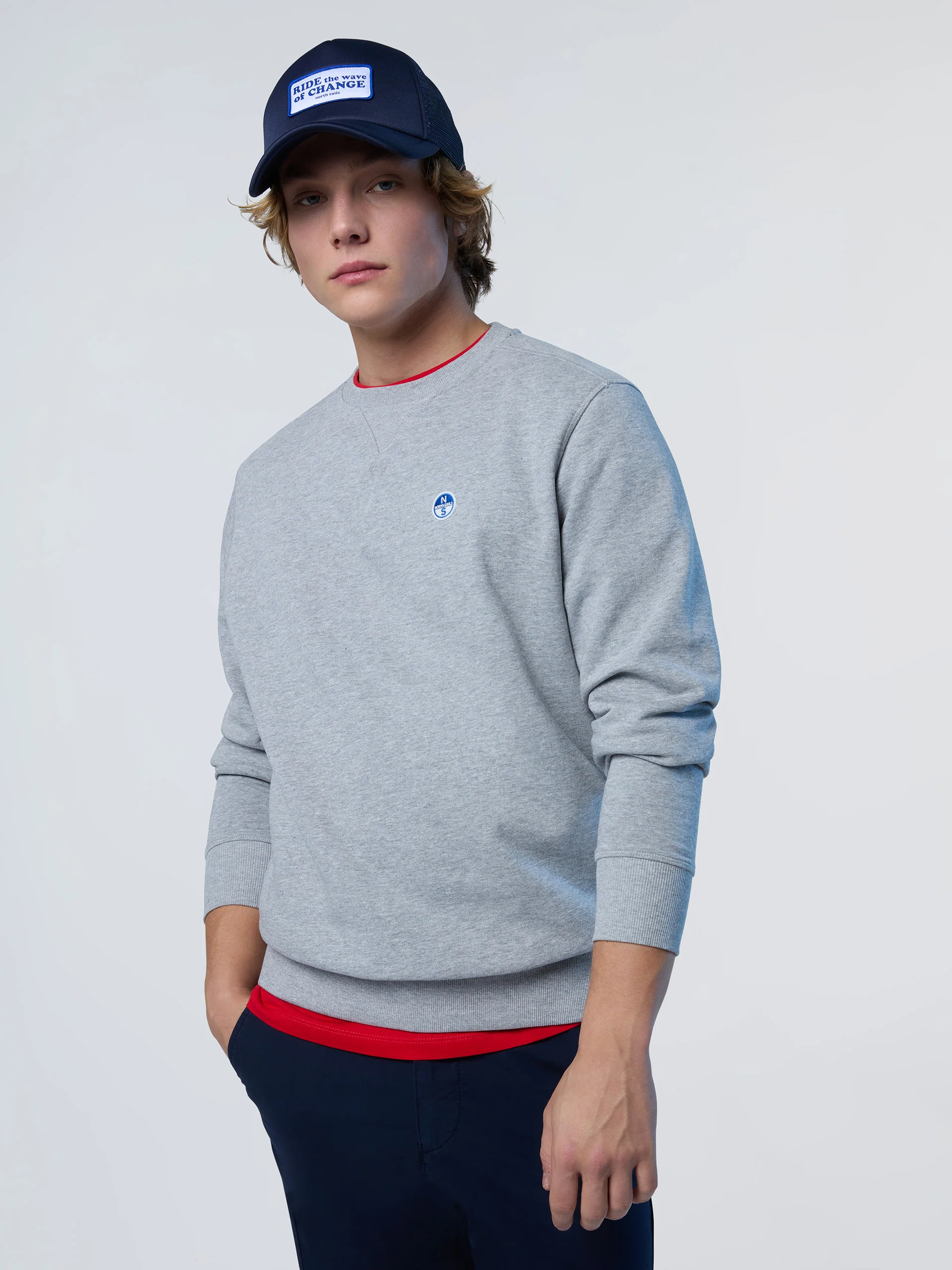 Sweatshirt with logo patch - Image 30