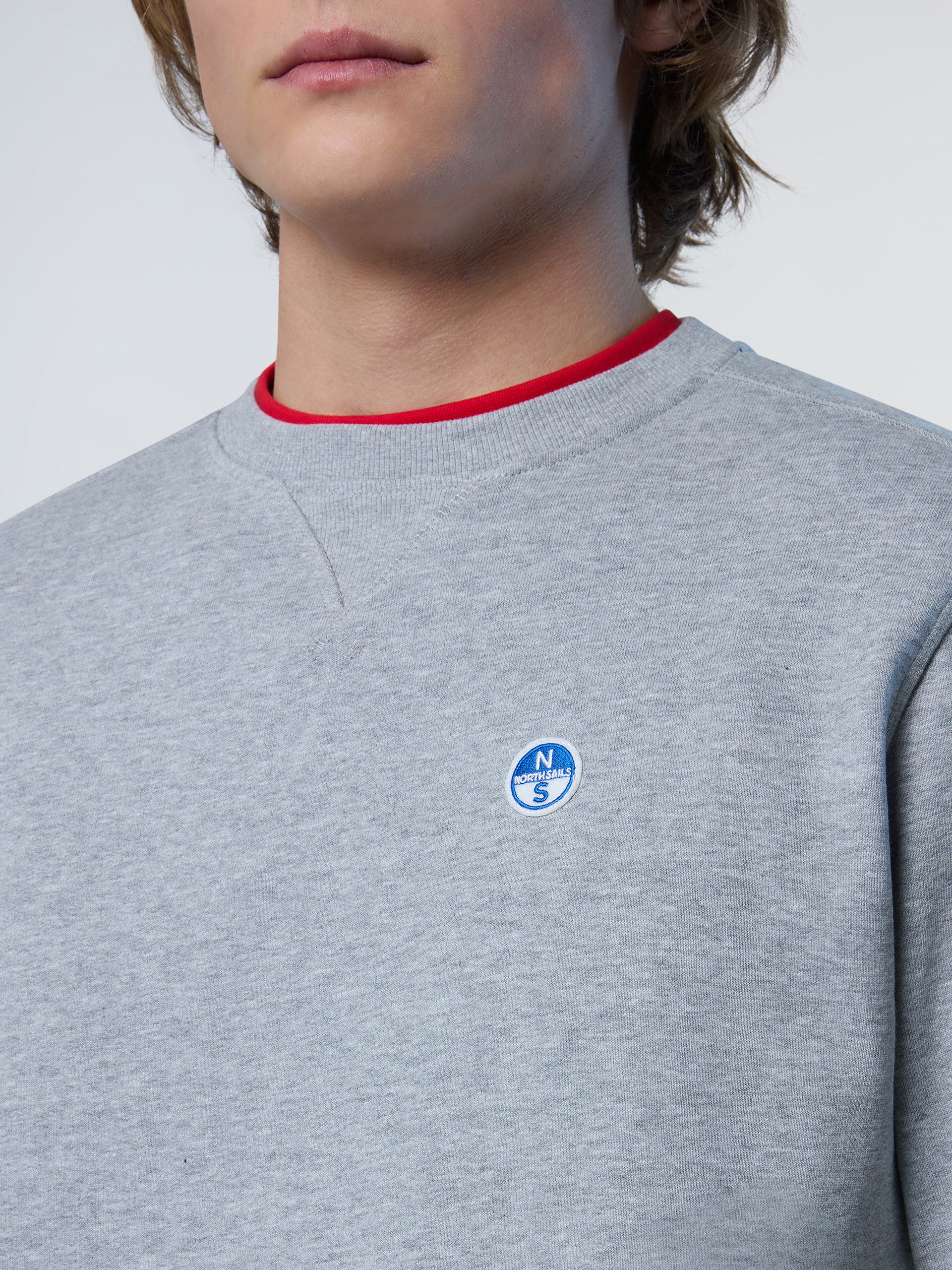 Sweatshirt with logo patch - Image 33