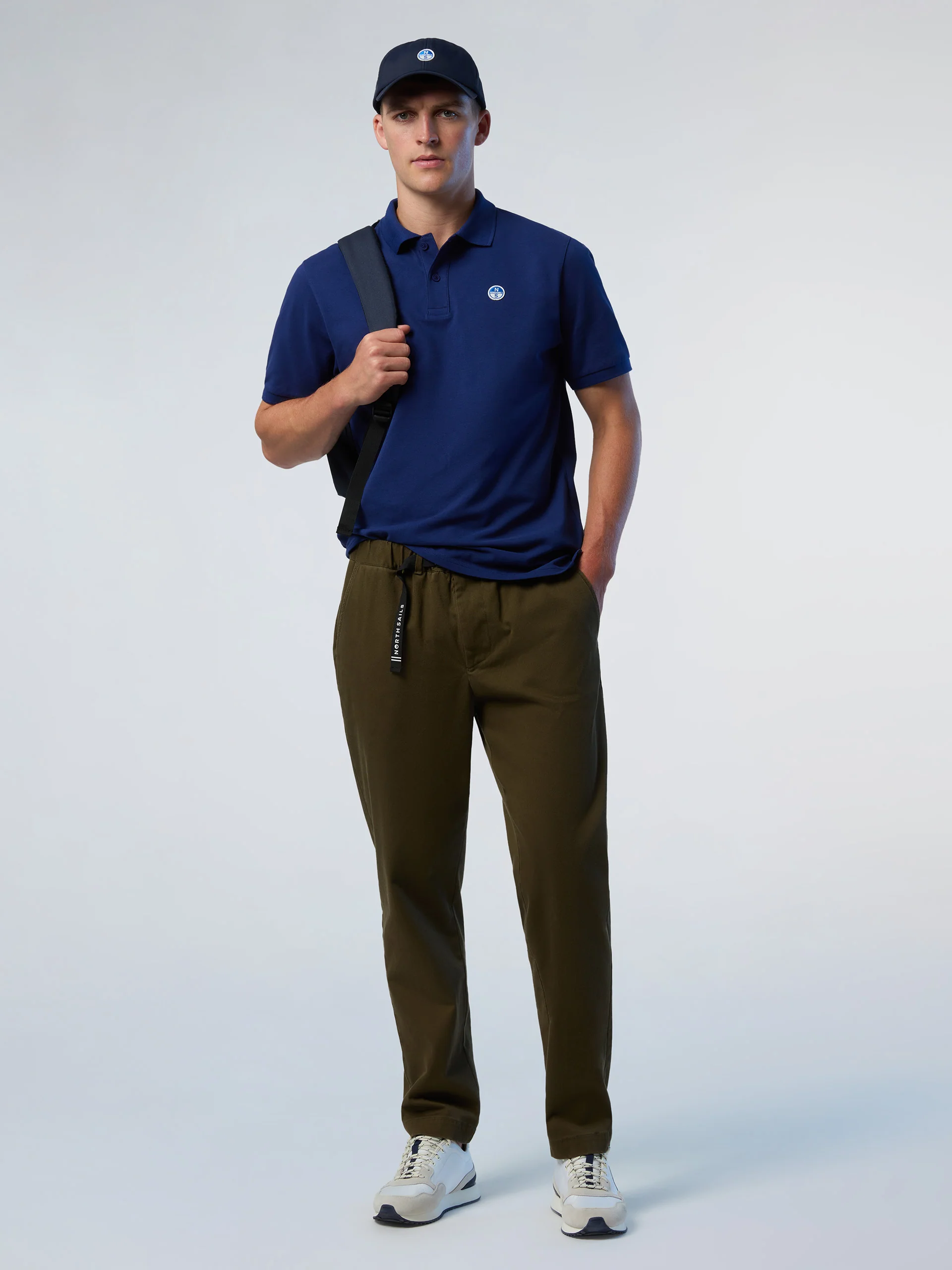 Polo shirt with logo patch - Image 5