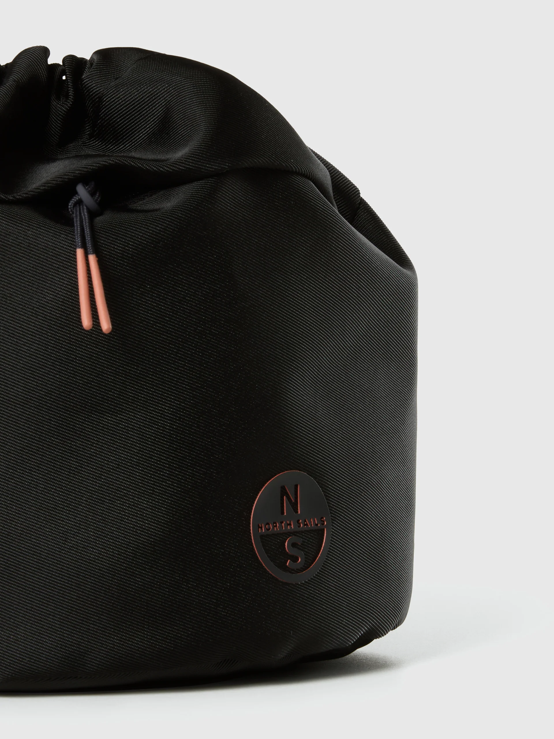 Drawstring bucket bag - Image 9