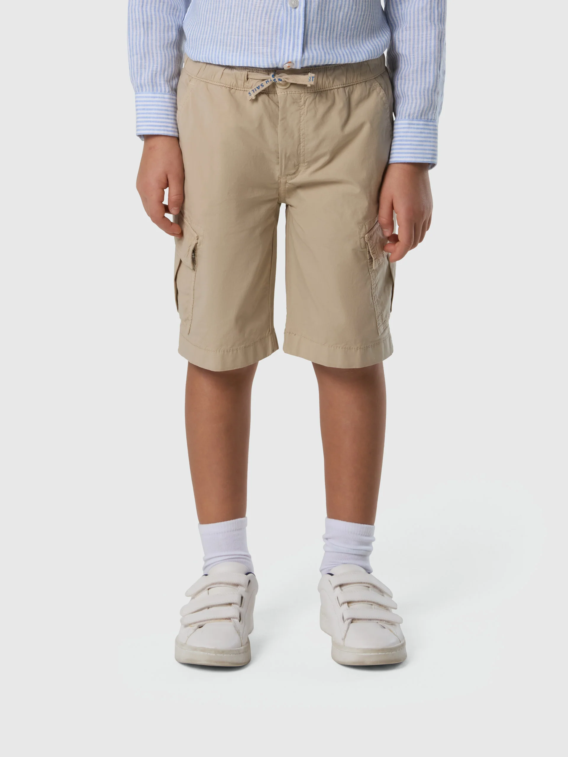 Cargo shorts with elasticated waist