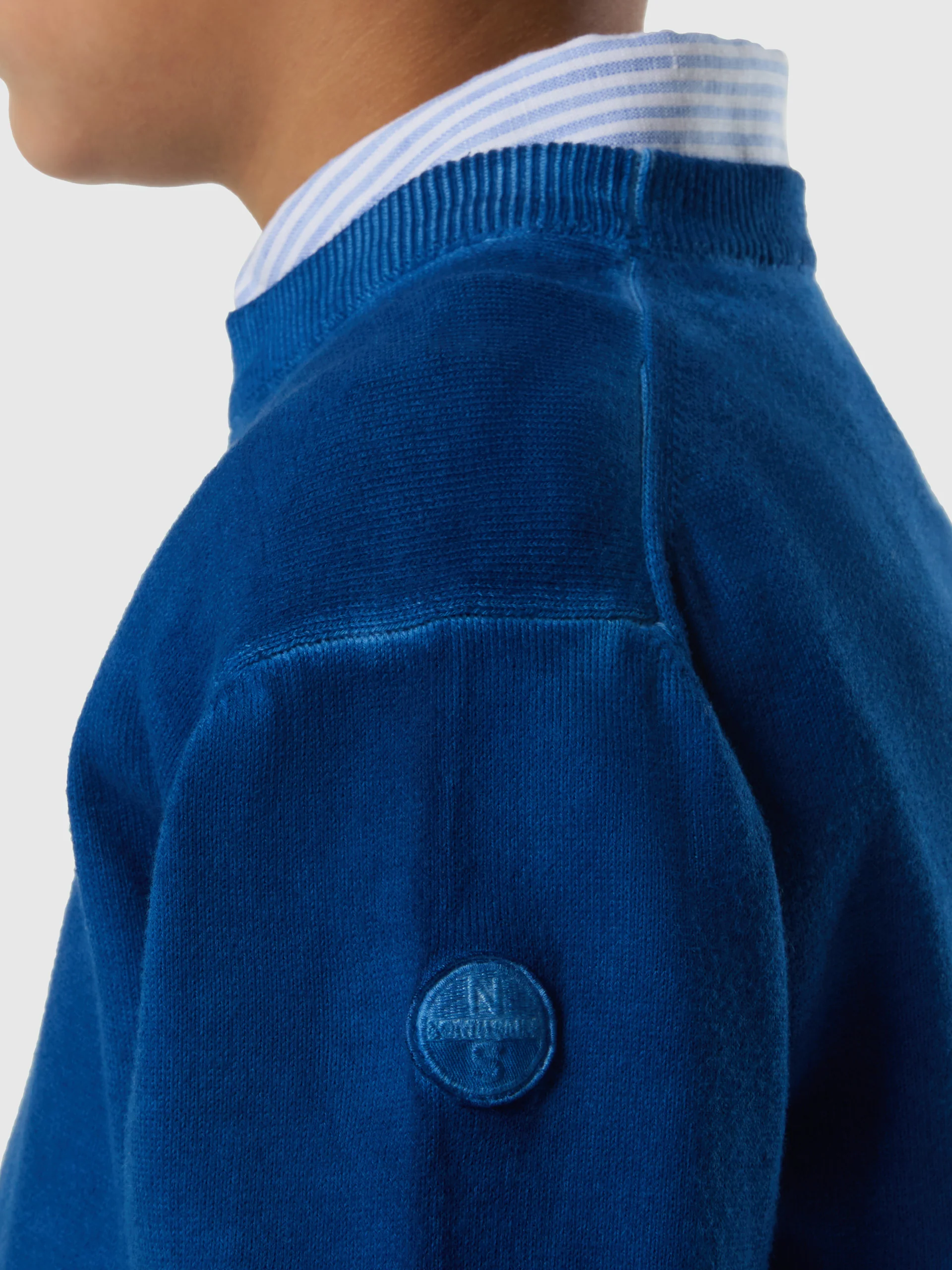 Crew-neck sweater with logo patch - Image 12