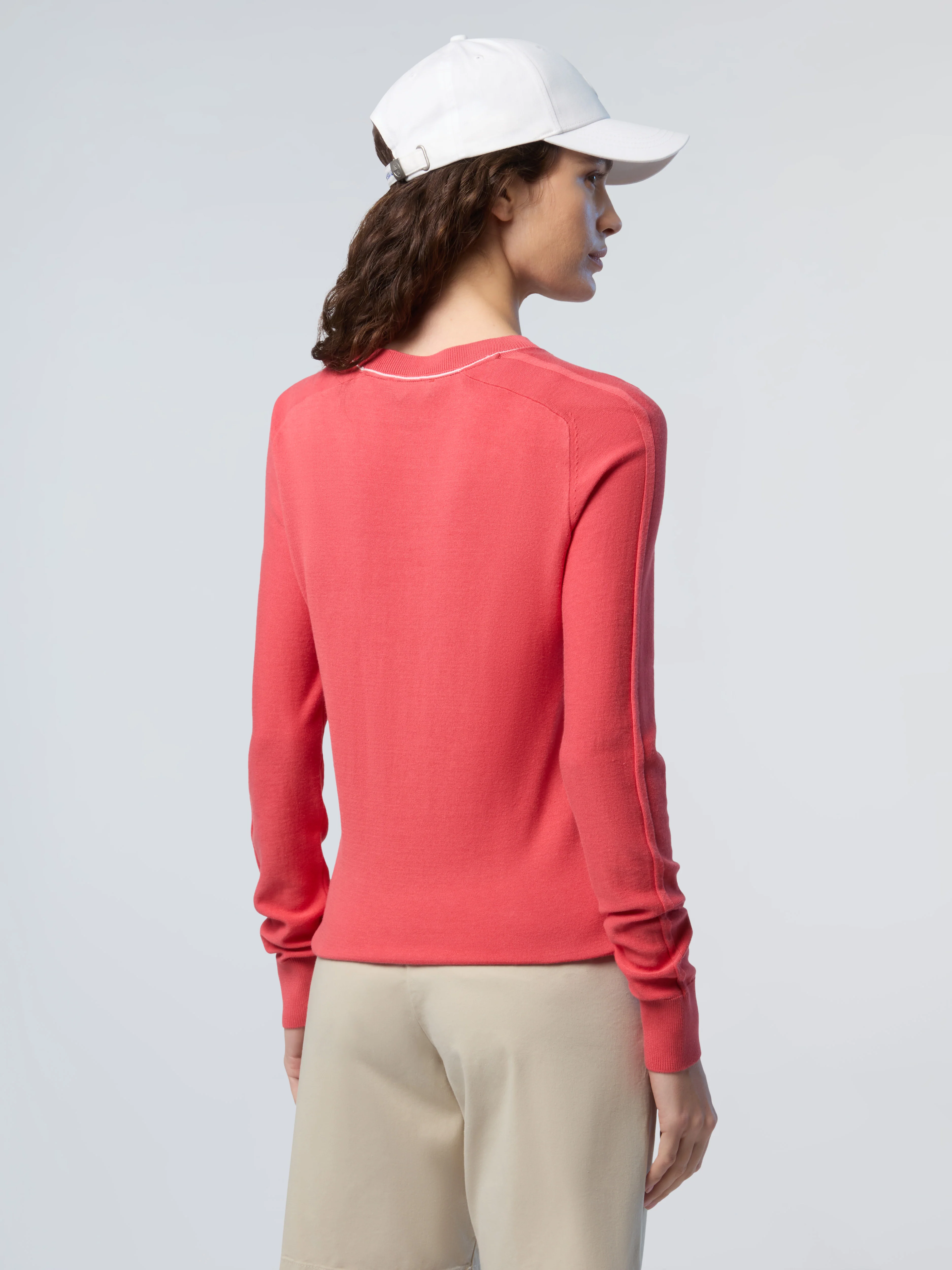 Crew-neck aloe vera sweater - Image 10