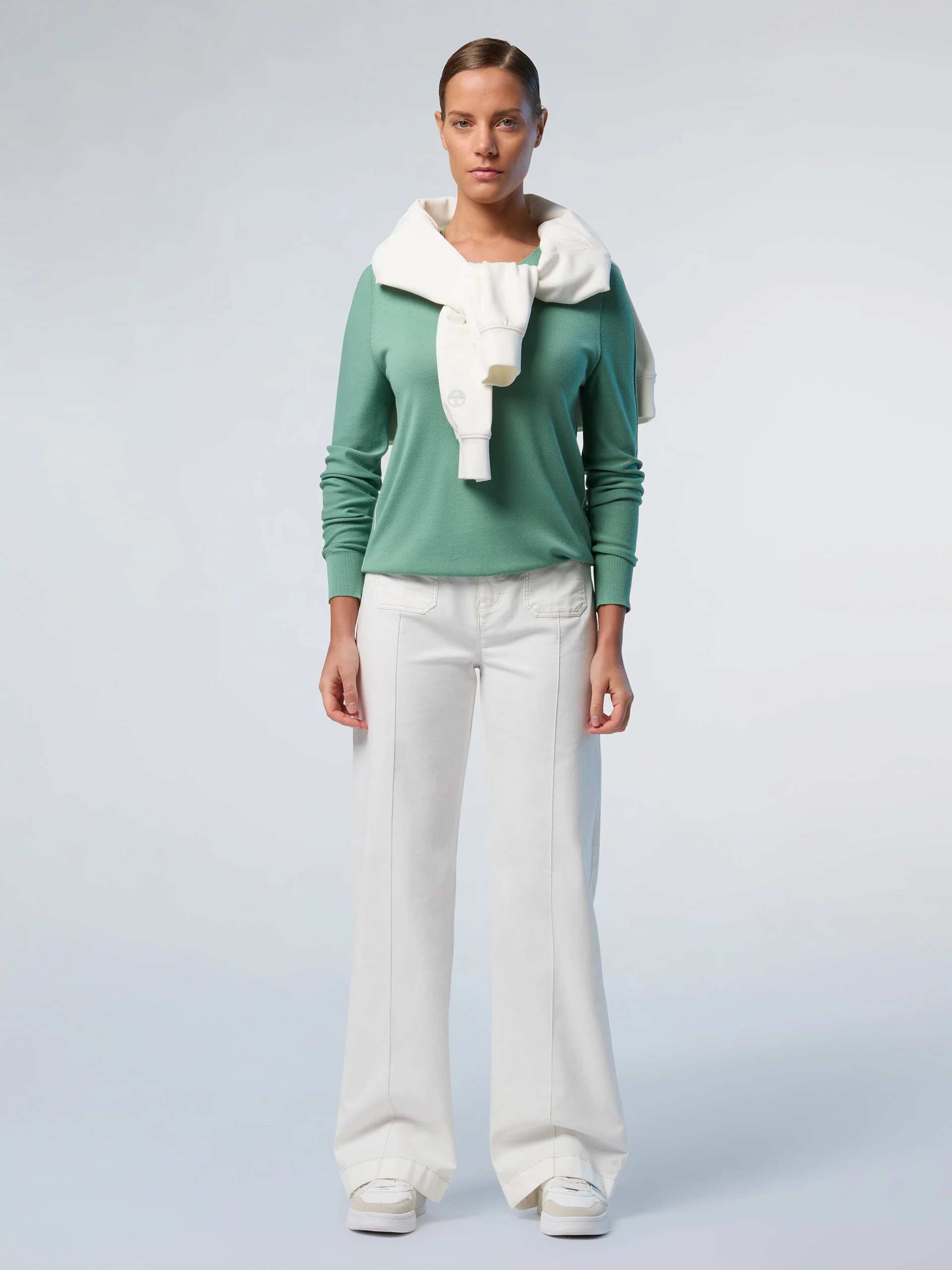 Crew-neck aloe vera sweater - Image 17