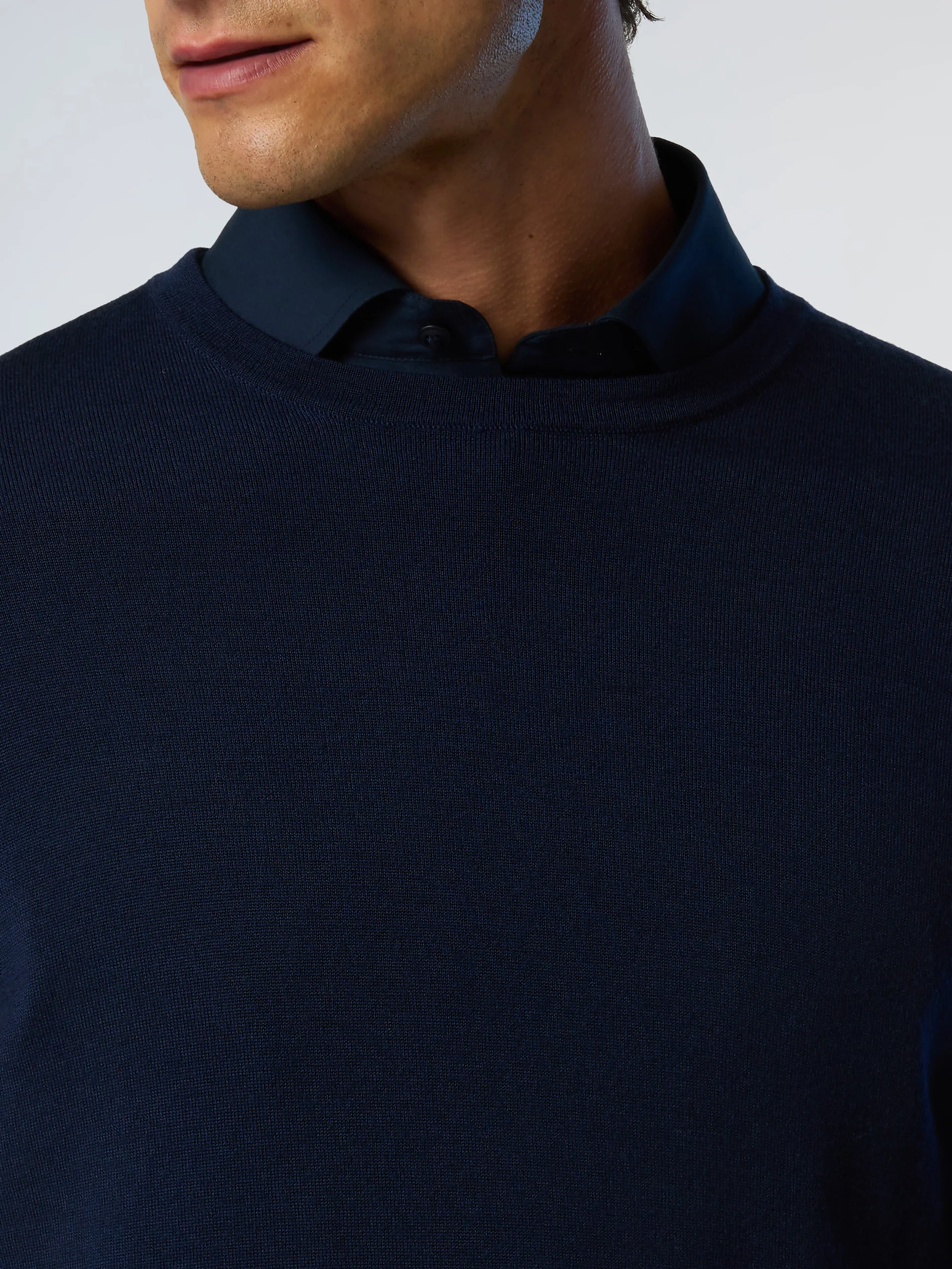 Crew-neck sweater with slits - Image 5