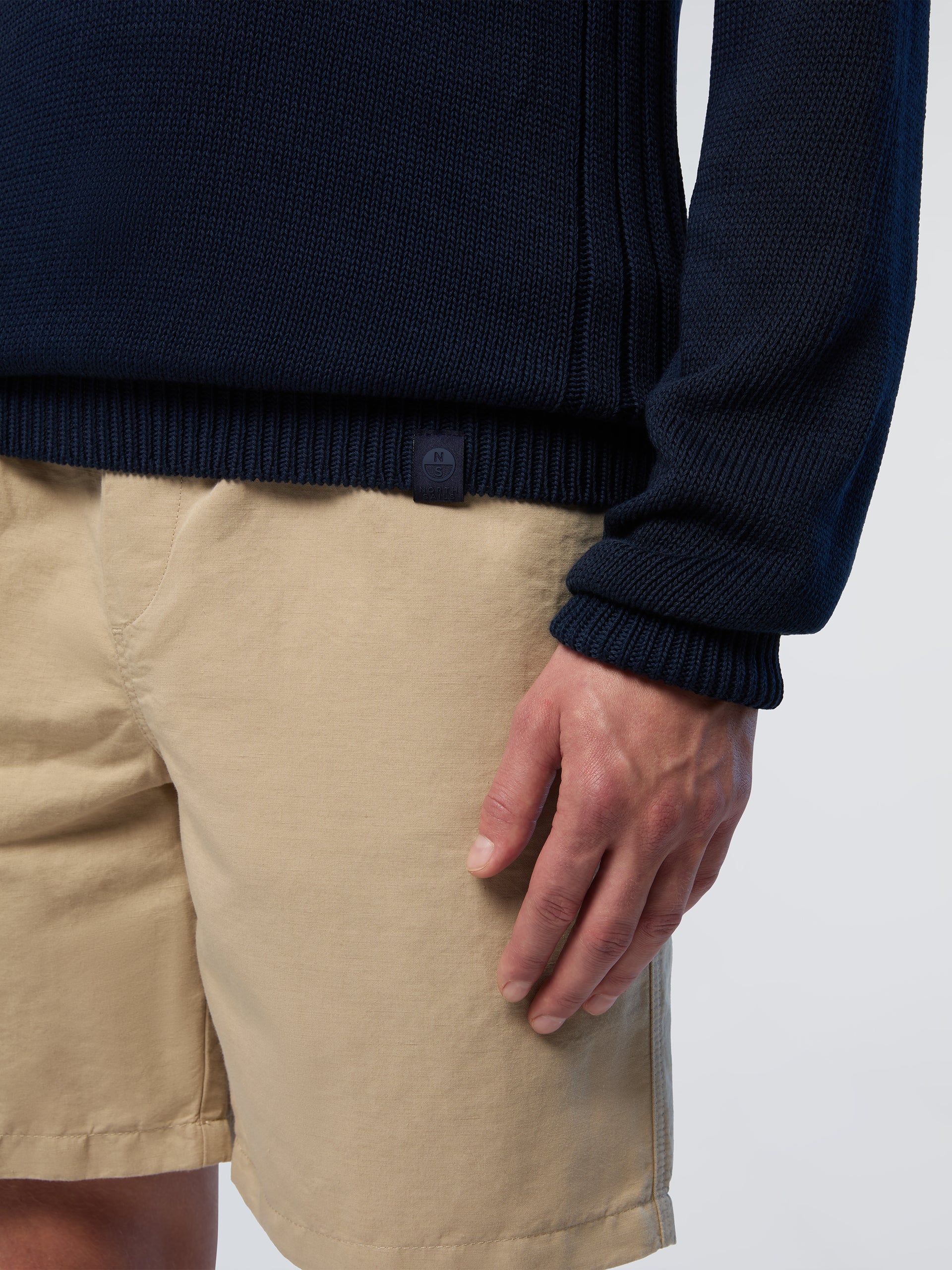 Fully fashioned crew-neck sweater - Image 6