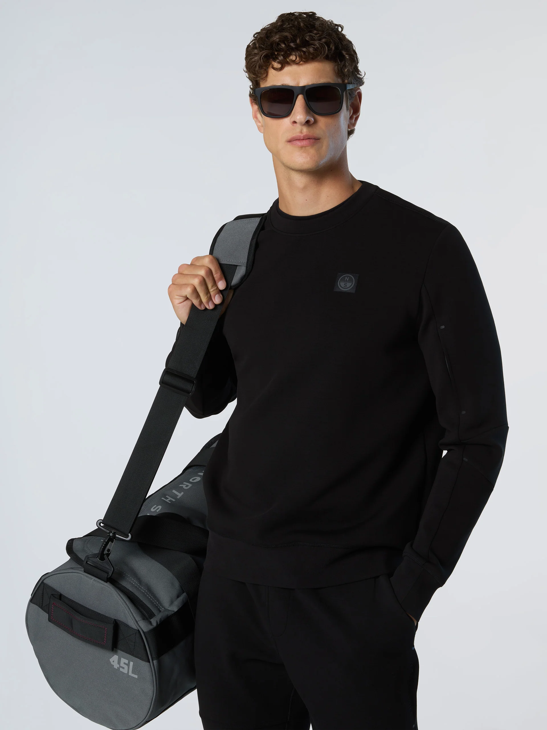 Scuba crew-neck sweatshirt - Image 18