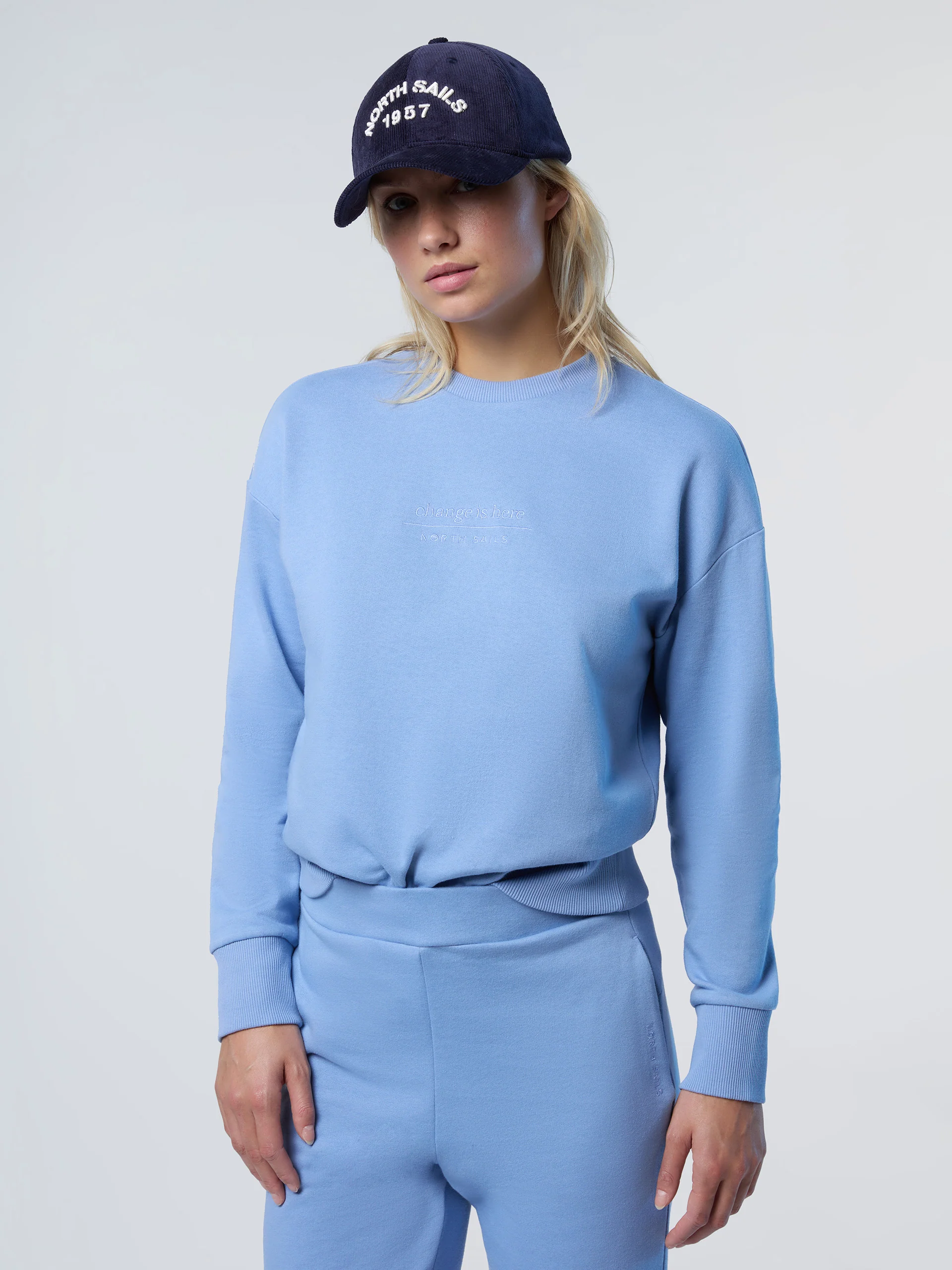 Crew-neck slogan sweatshirt - Image 16
