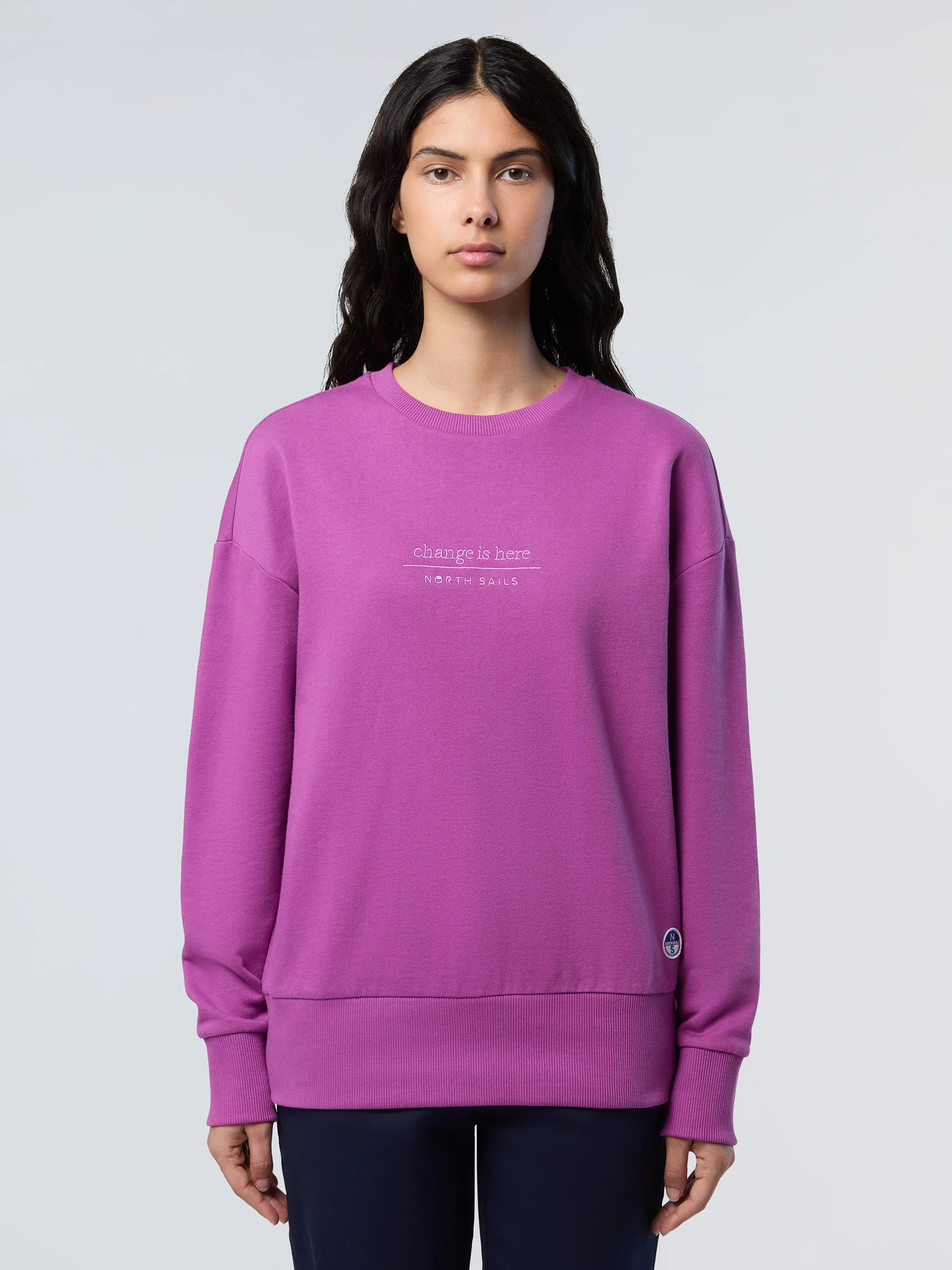 Crew-neck slogan sweatshirt - Image 8
