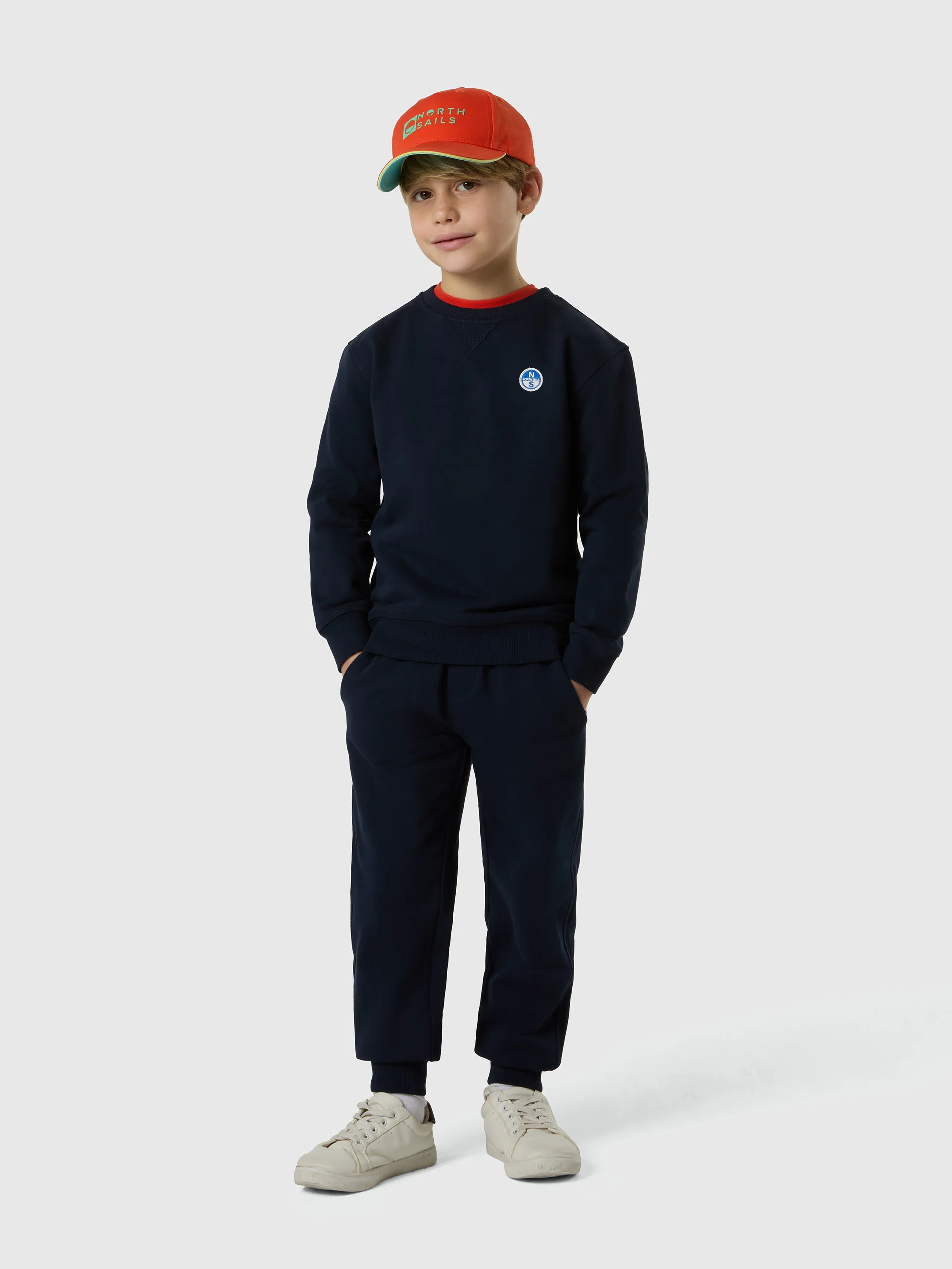 Sweatshirt with logo patch - Image 11