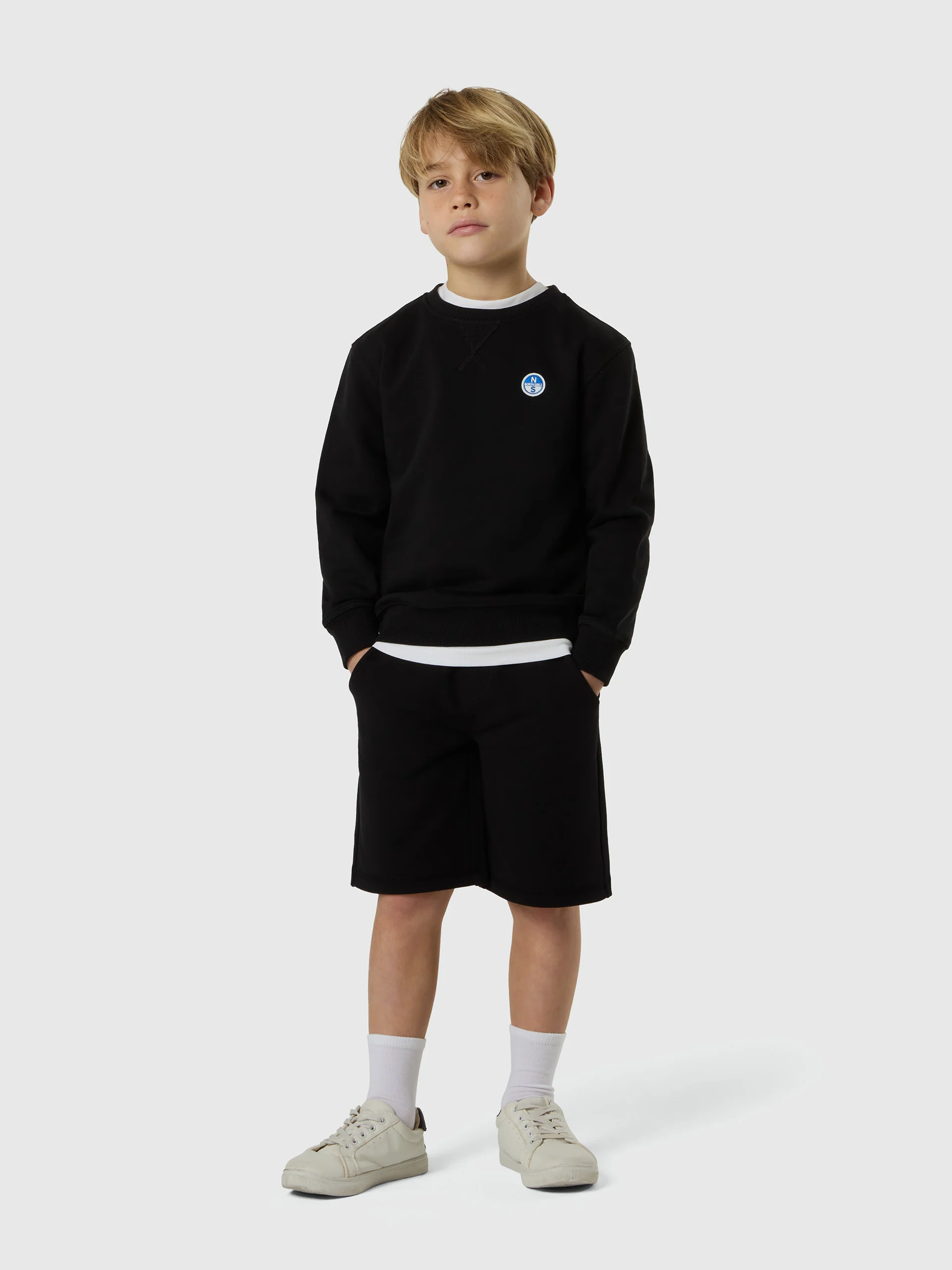 Sweatshirt with logo patch - Image 17