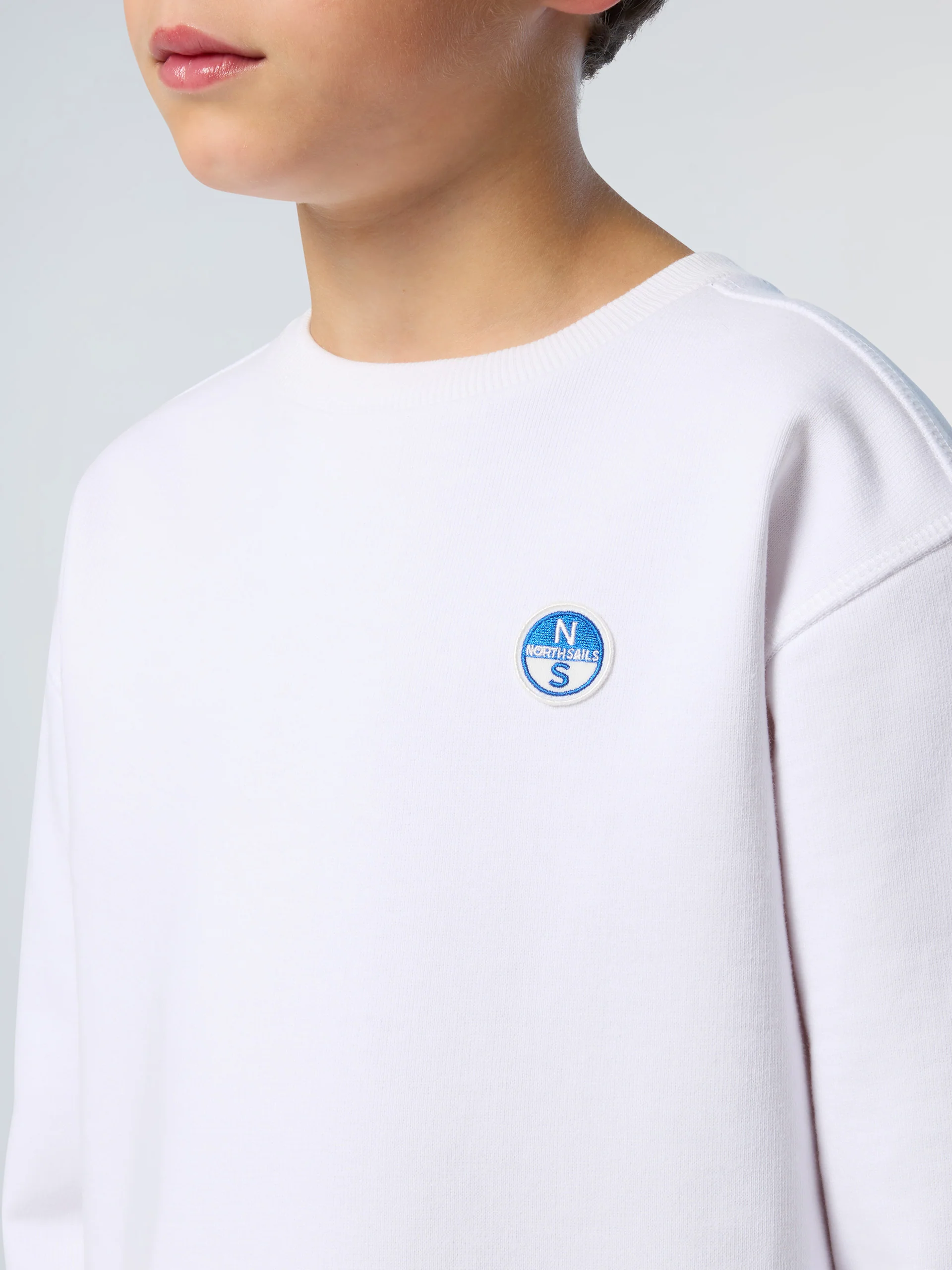 Sweatshirt with logo patch - Image 23