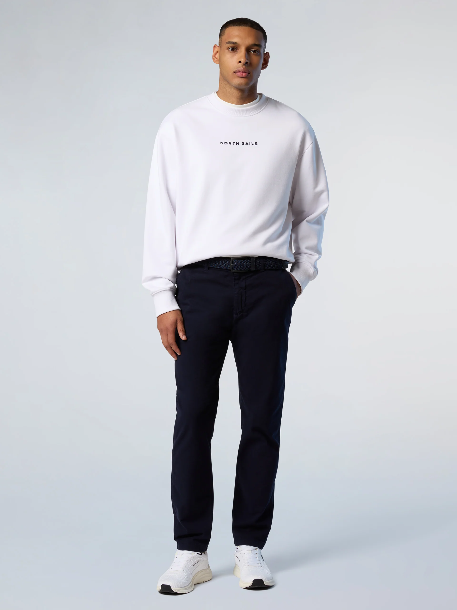 Sweatshirt with embroidery effect - Image 5