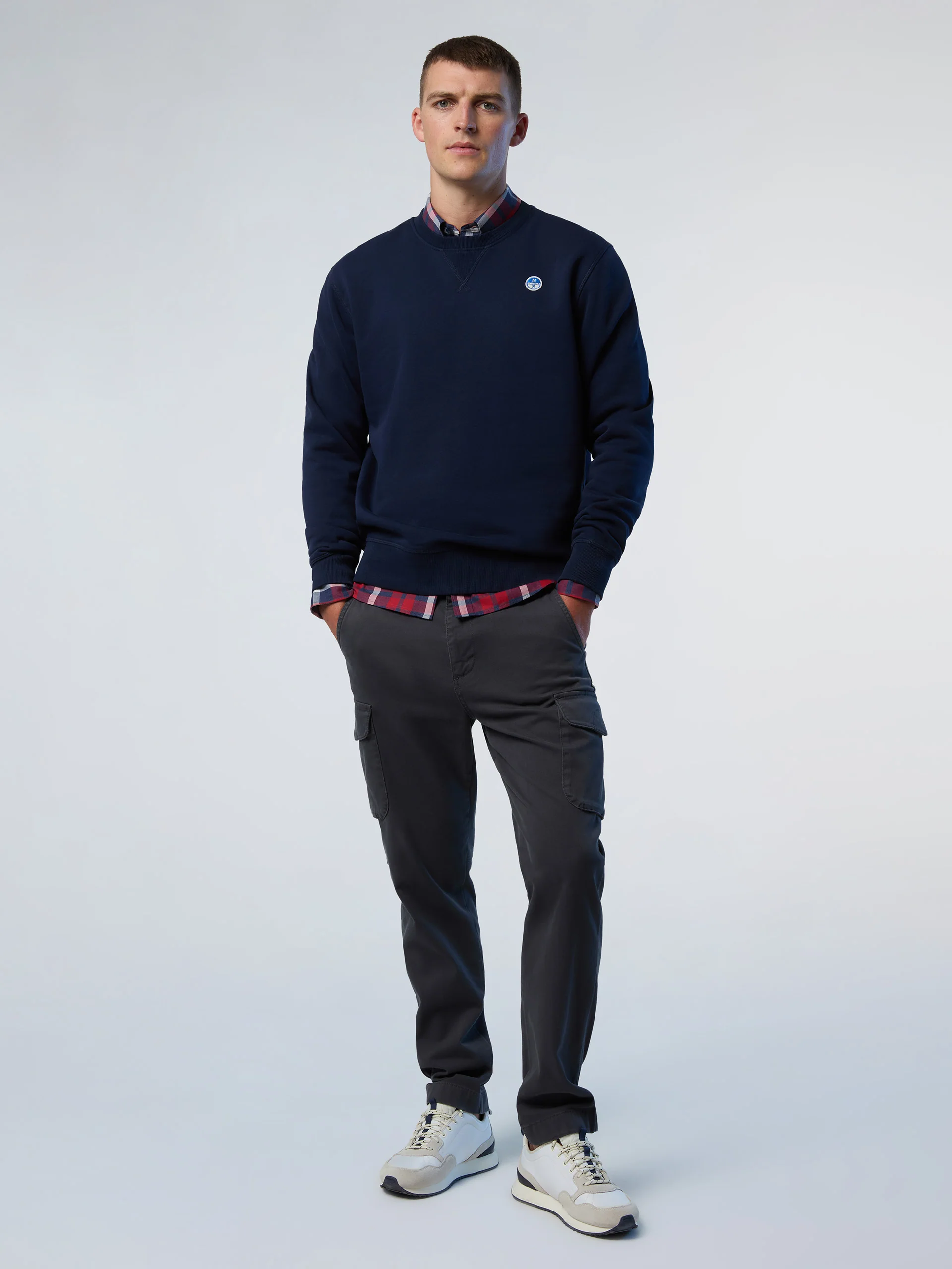 Sweatshirt with North Sails patch - Image 23