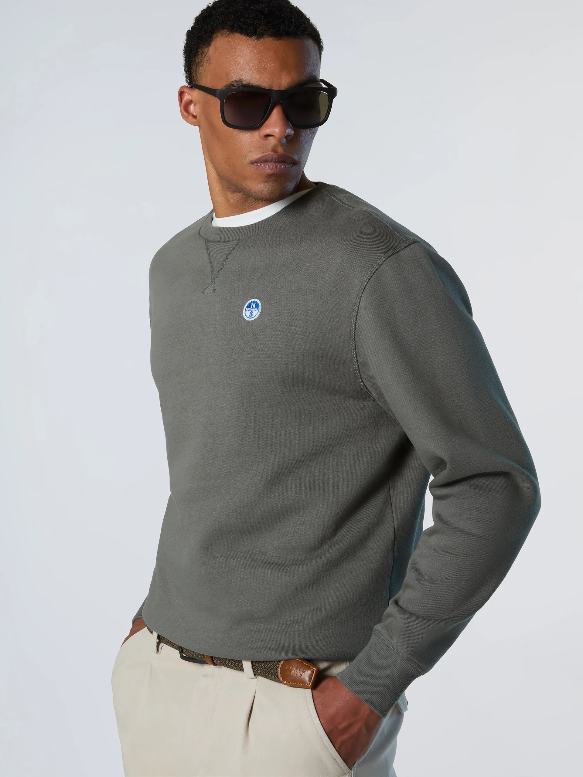 Sweatshirt with North Sails patch - Image 26