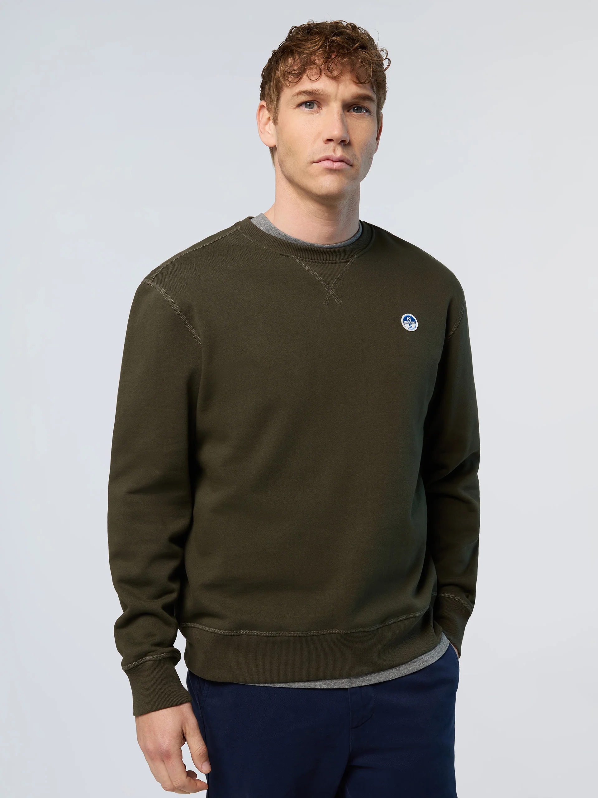 Sweatshirt with logo patch - Image 14