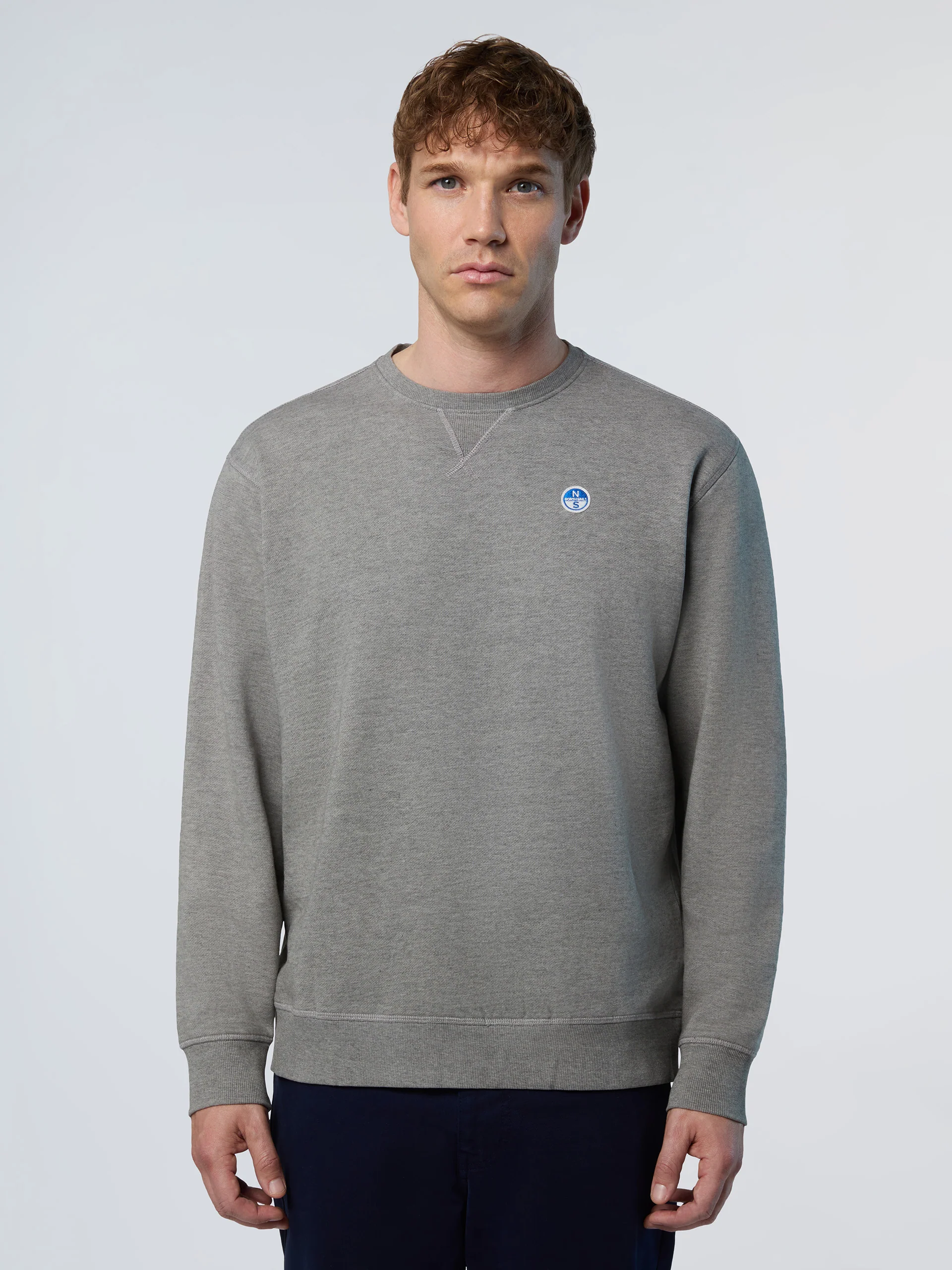 Sweatshirt with logo patch - Image 31