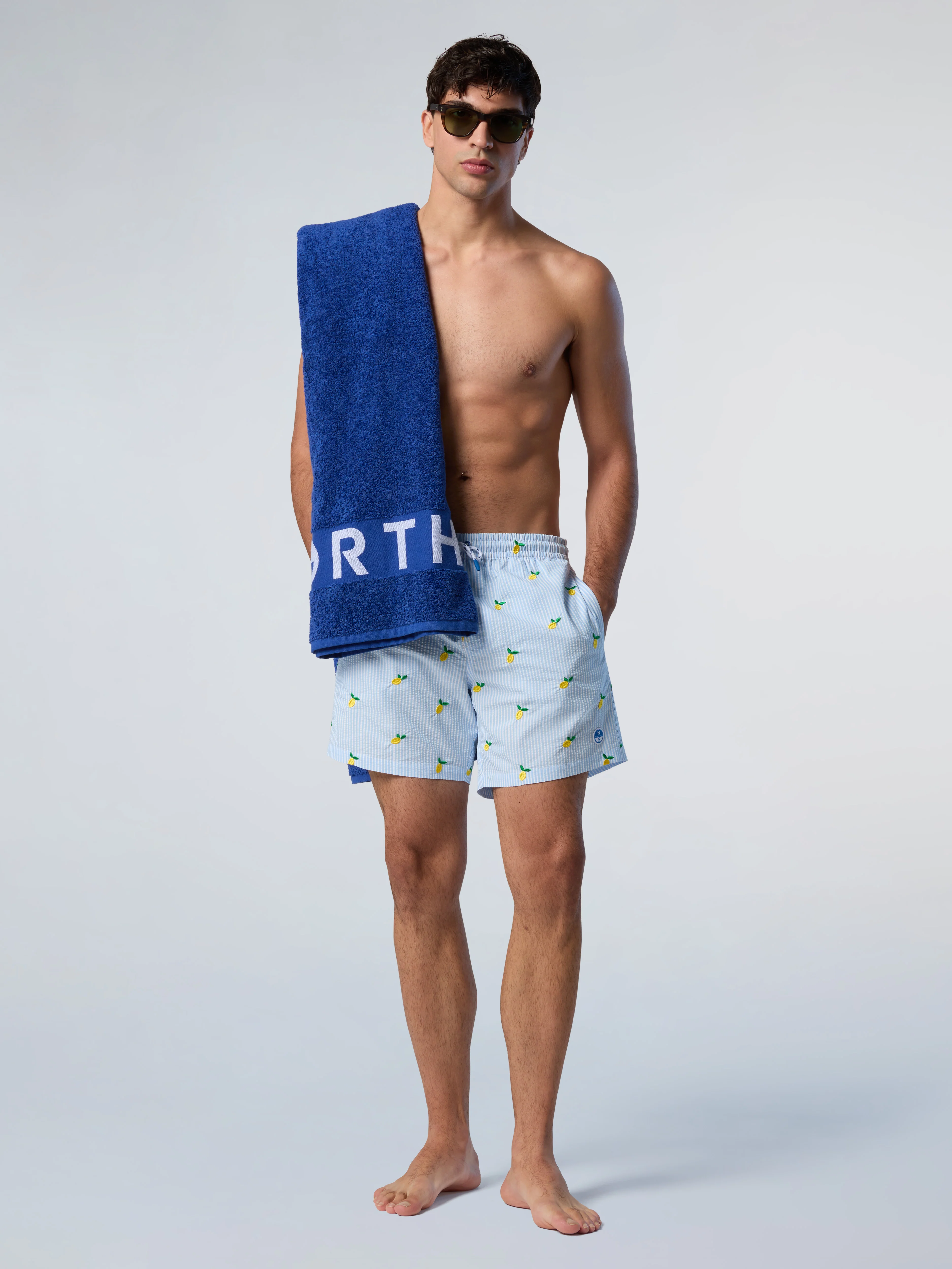 Striped seersucker swim shorts - Image 23