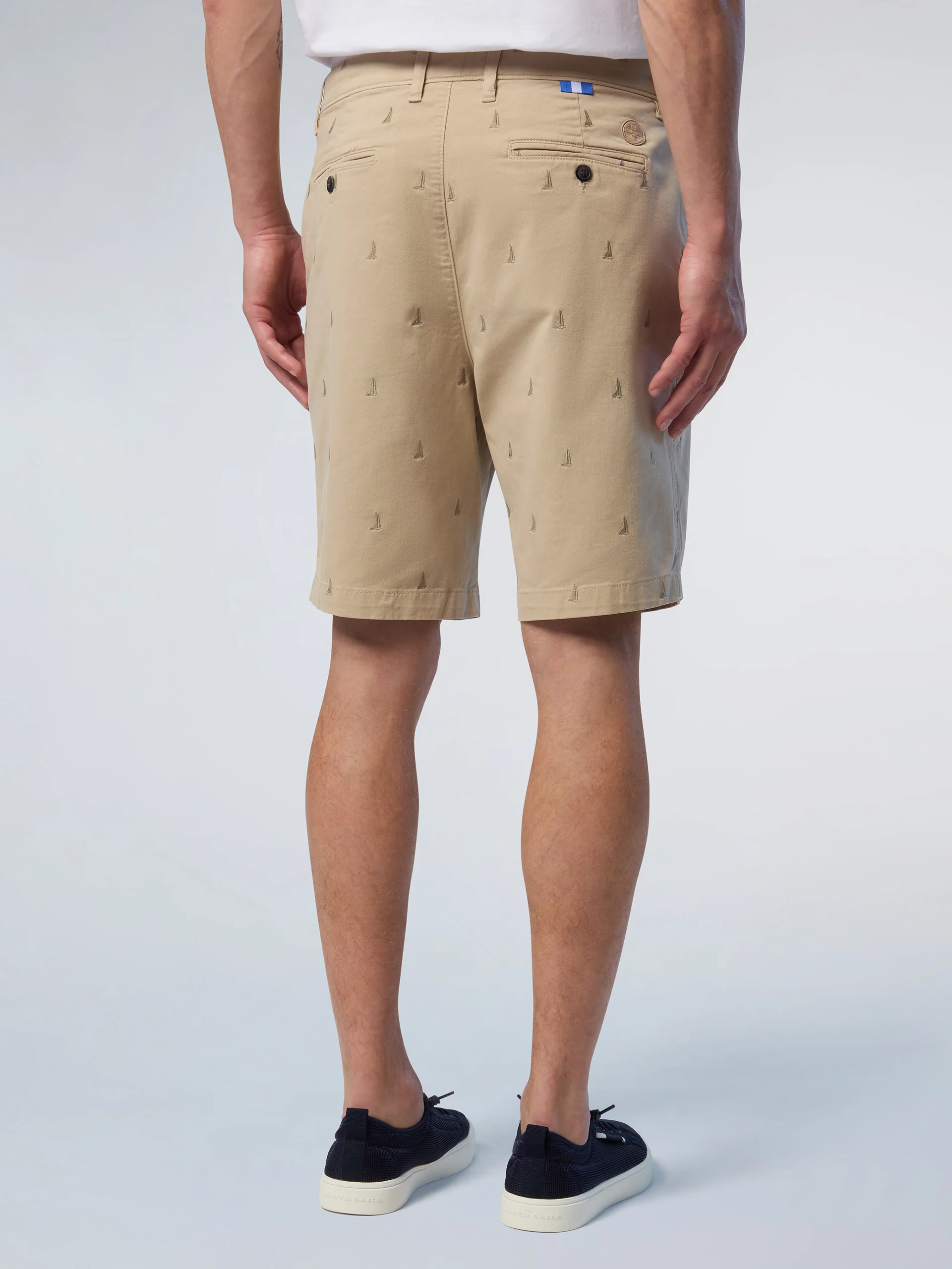 Freedom embroidered chino shorts - Image 4
