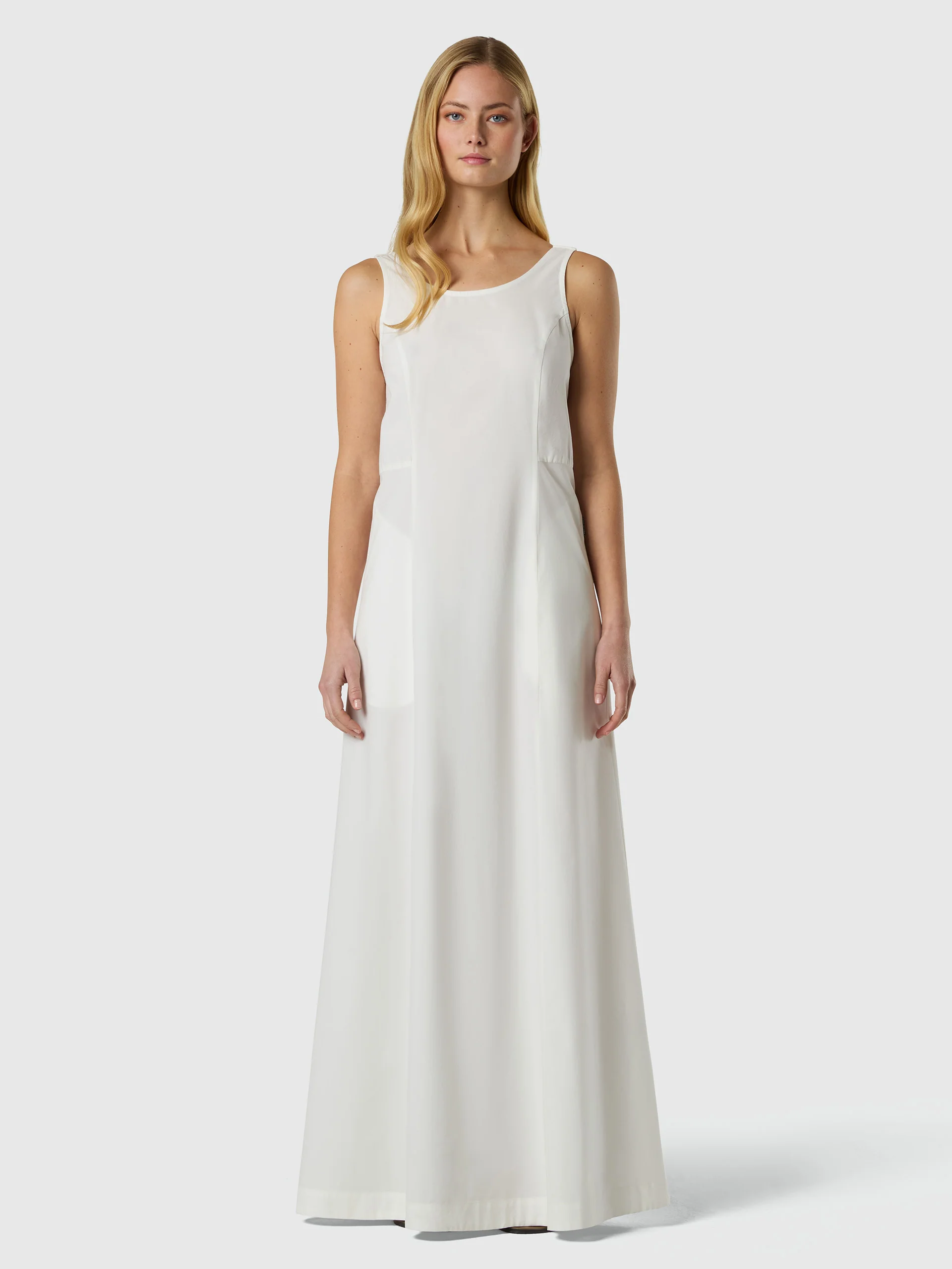 Buttoned strap maxi dress