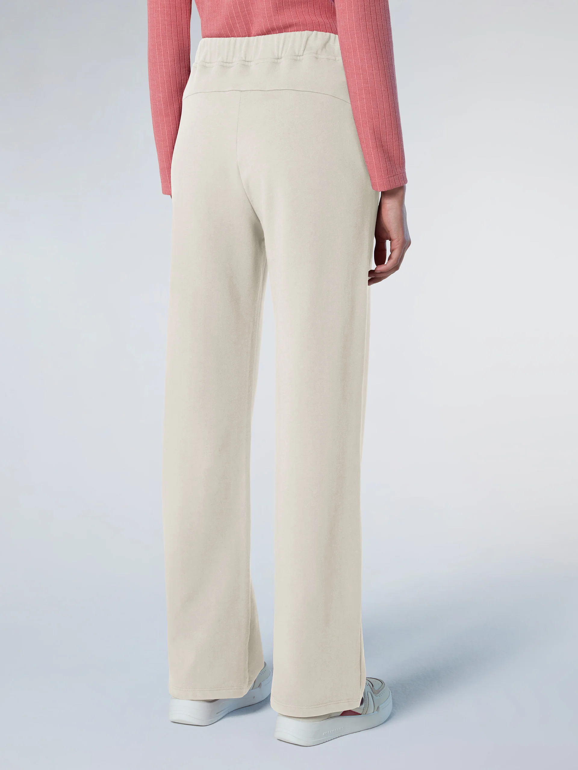 Sweatpants with back yoke - Image 13