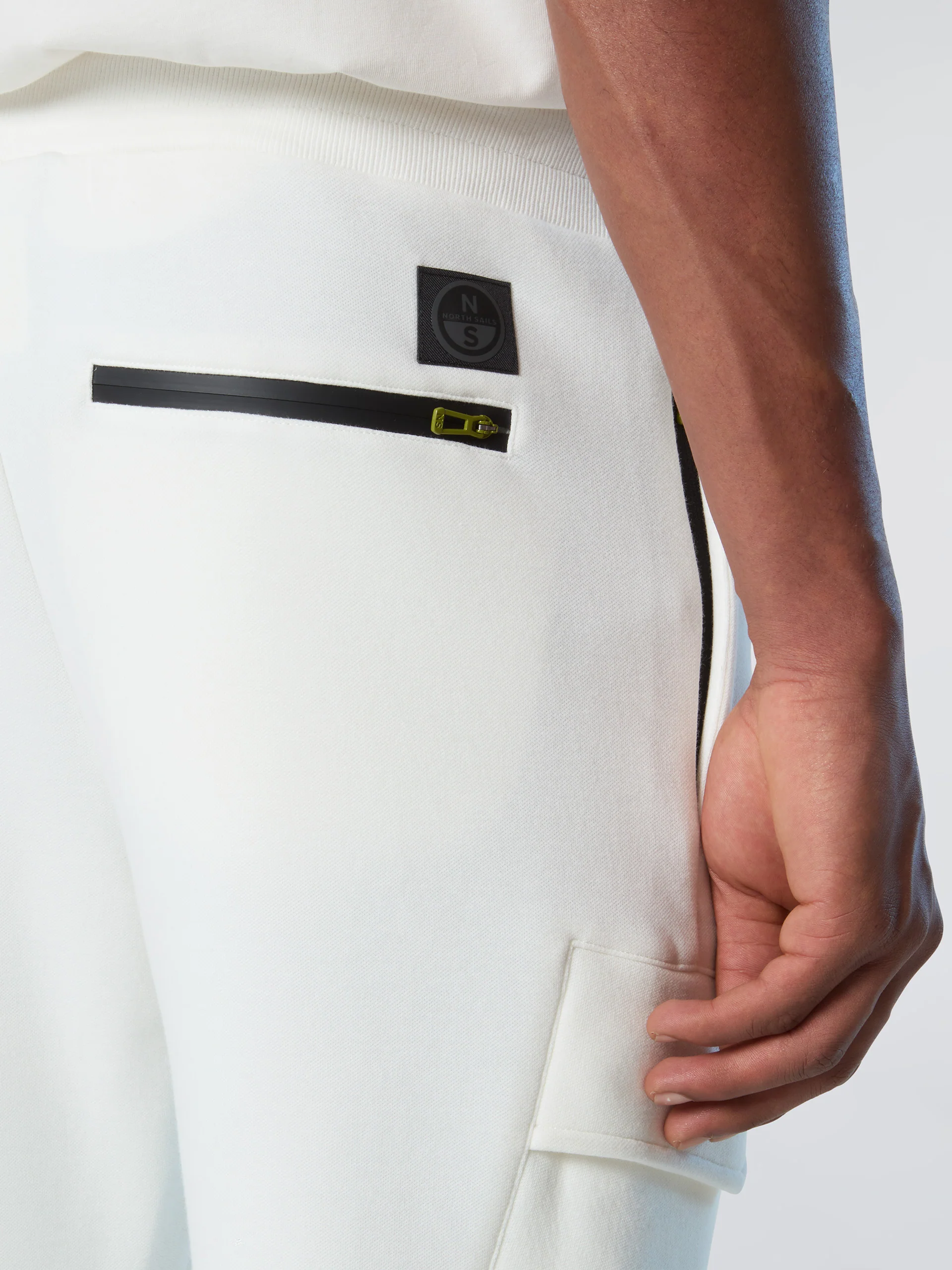 Piqué scuba cargo sweatpants - Image 7