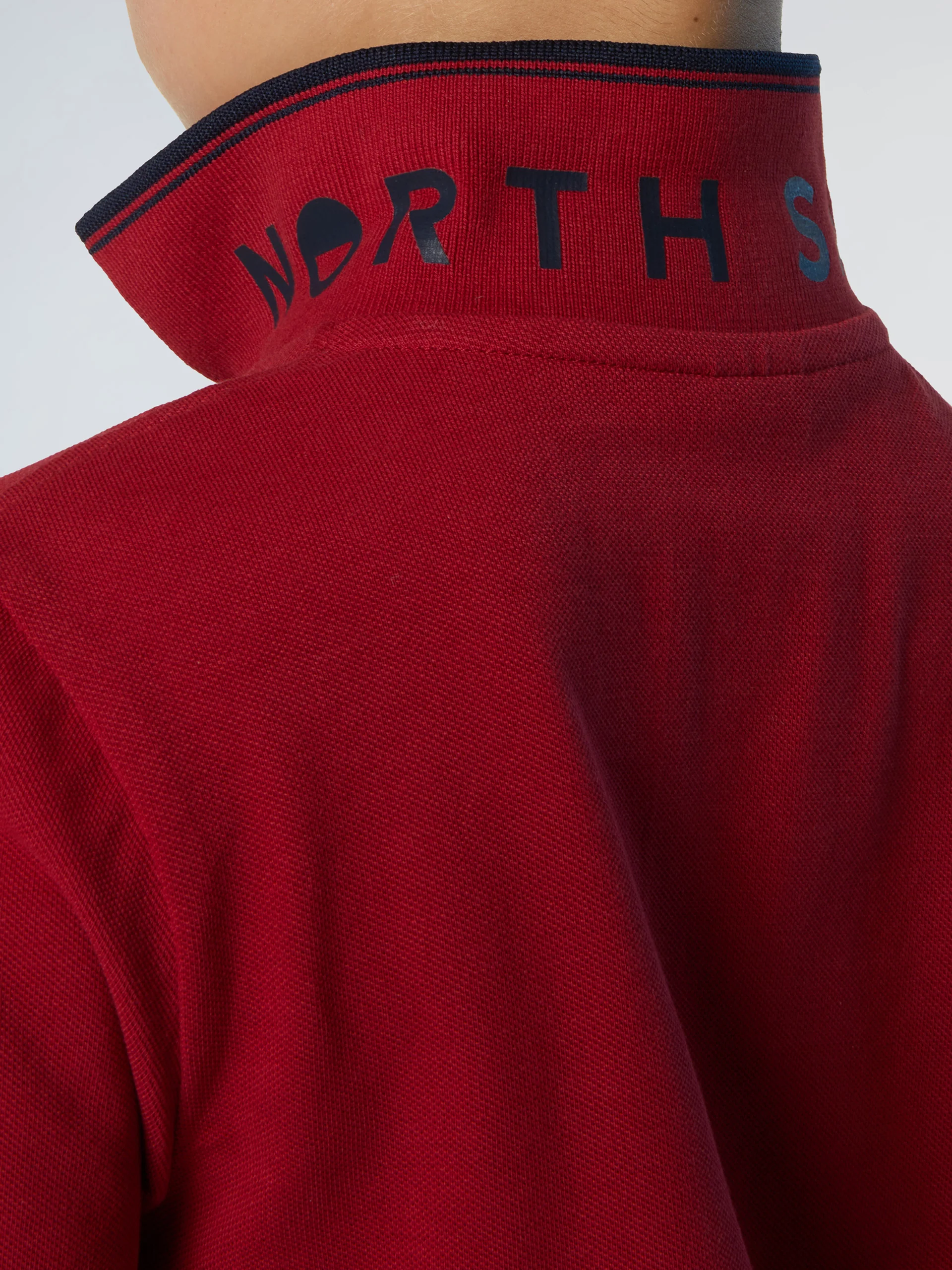 Long-sleeved polo shirt with collar lettering - Image 14