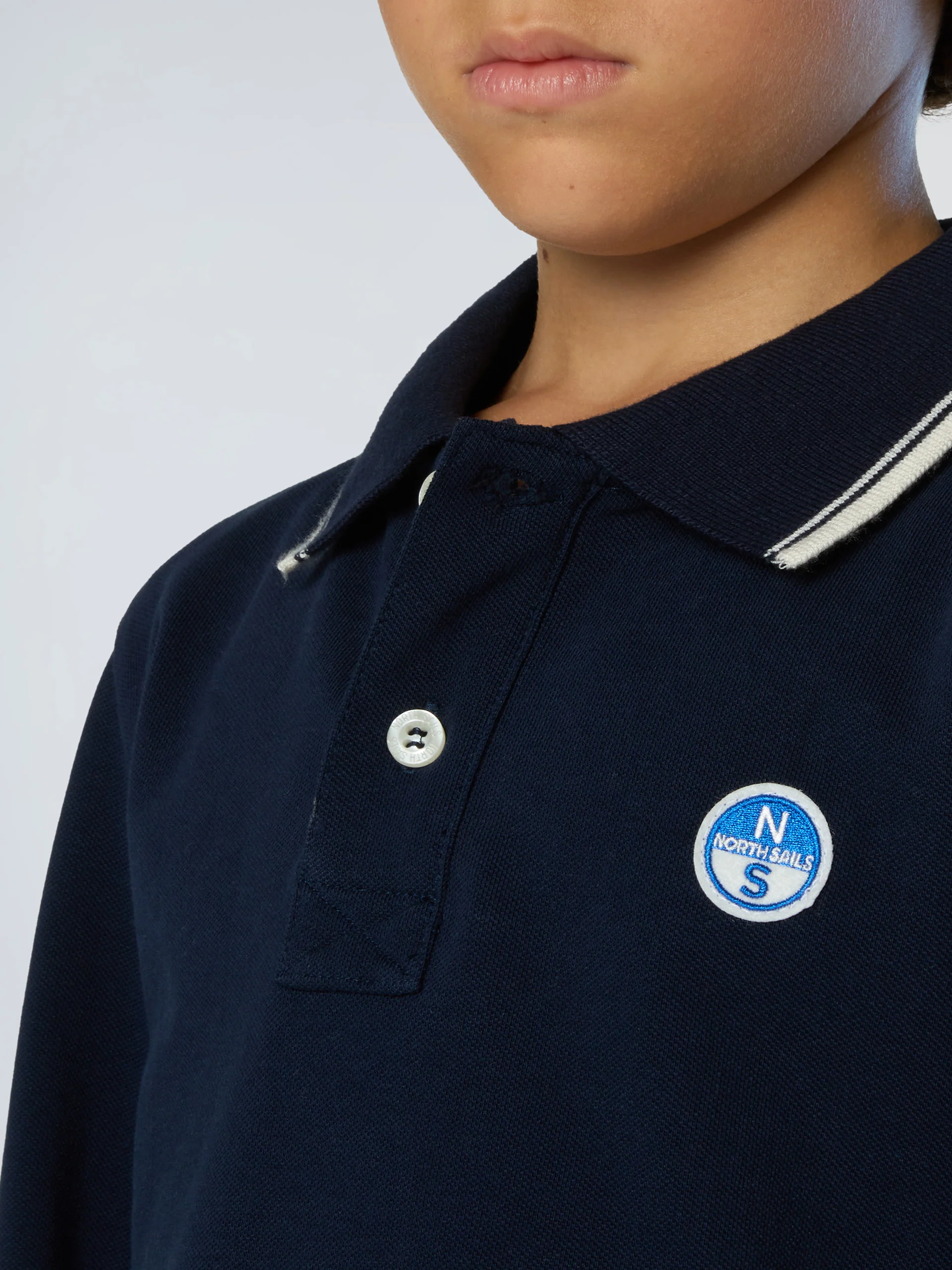 Long-sleeved polo shirt with collar lettering - Image 20