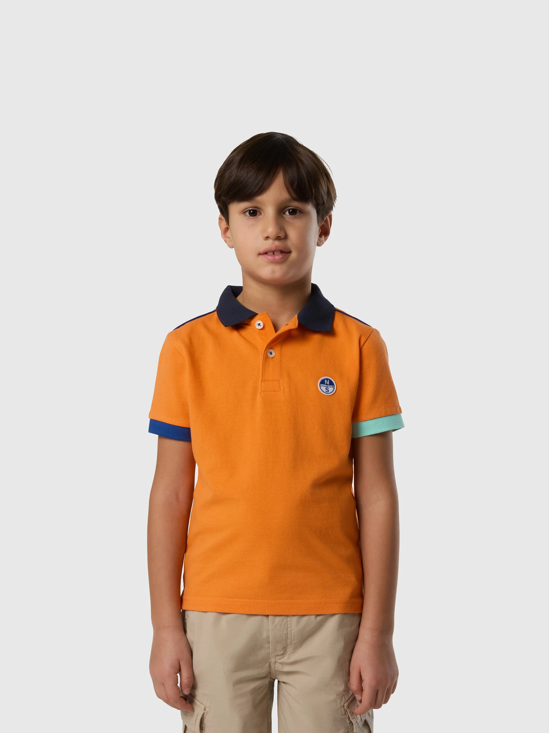 Polo shirt with mismatch cuffs - Image 15