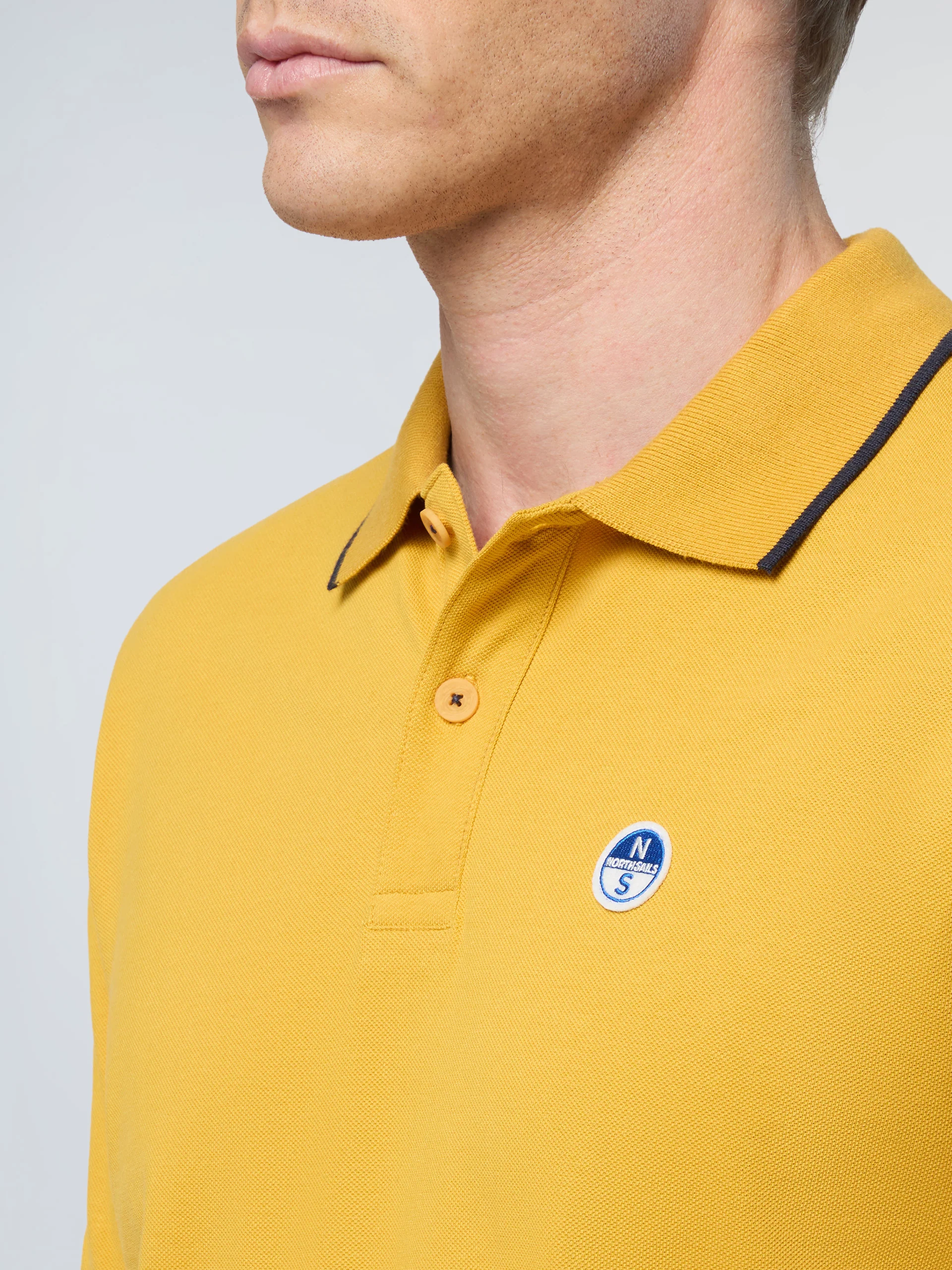Polo shirt with collar lettering - Image 19