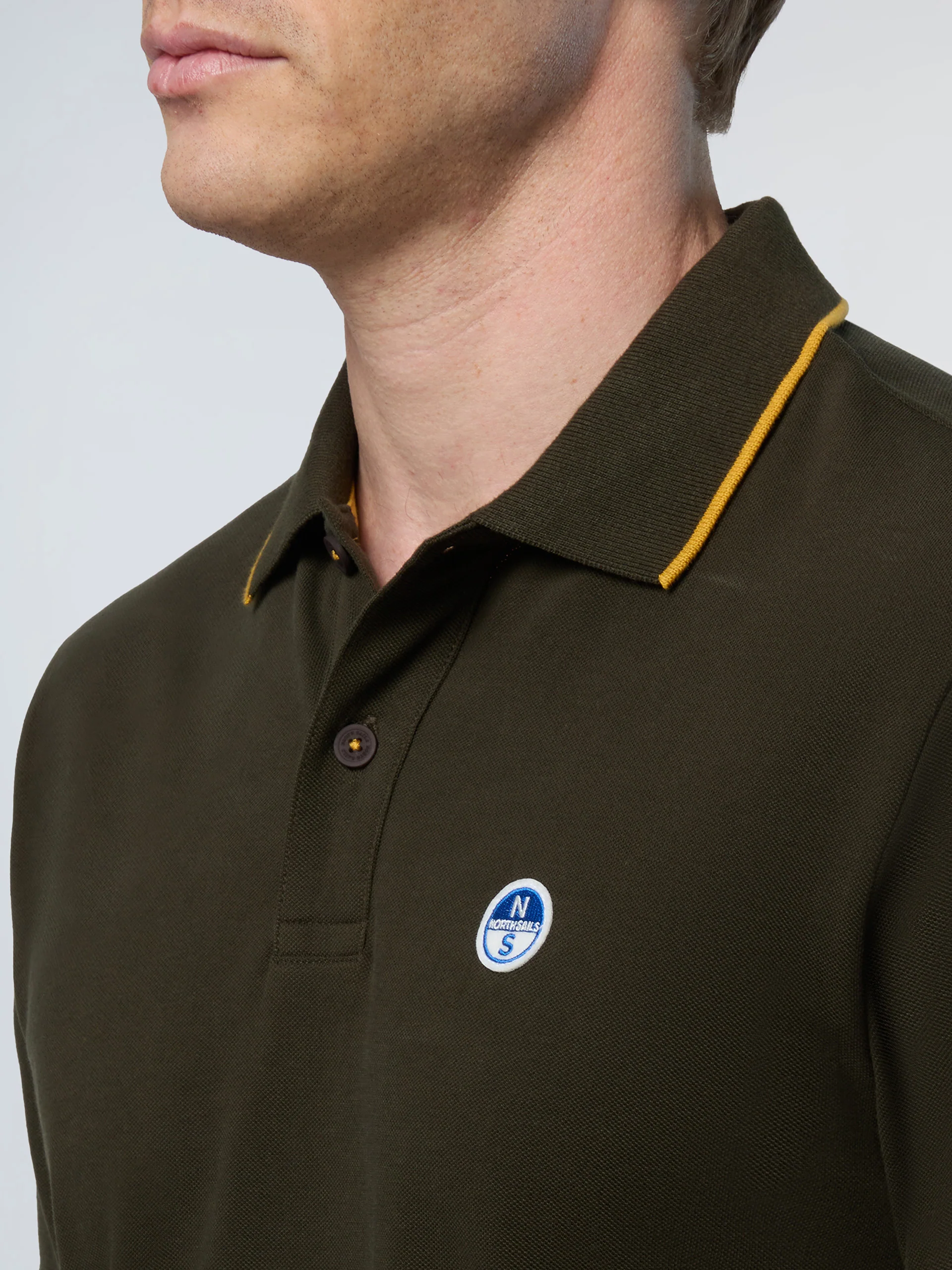Polo shirt with collar lettering - Image 6