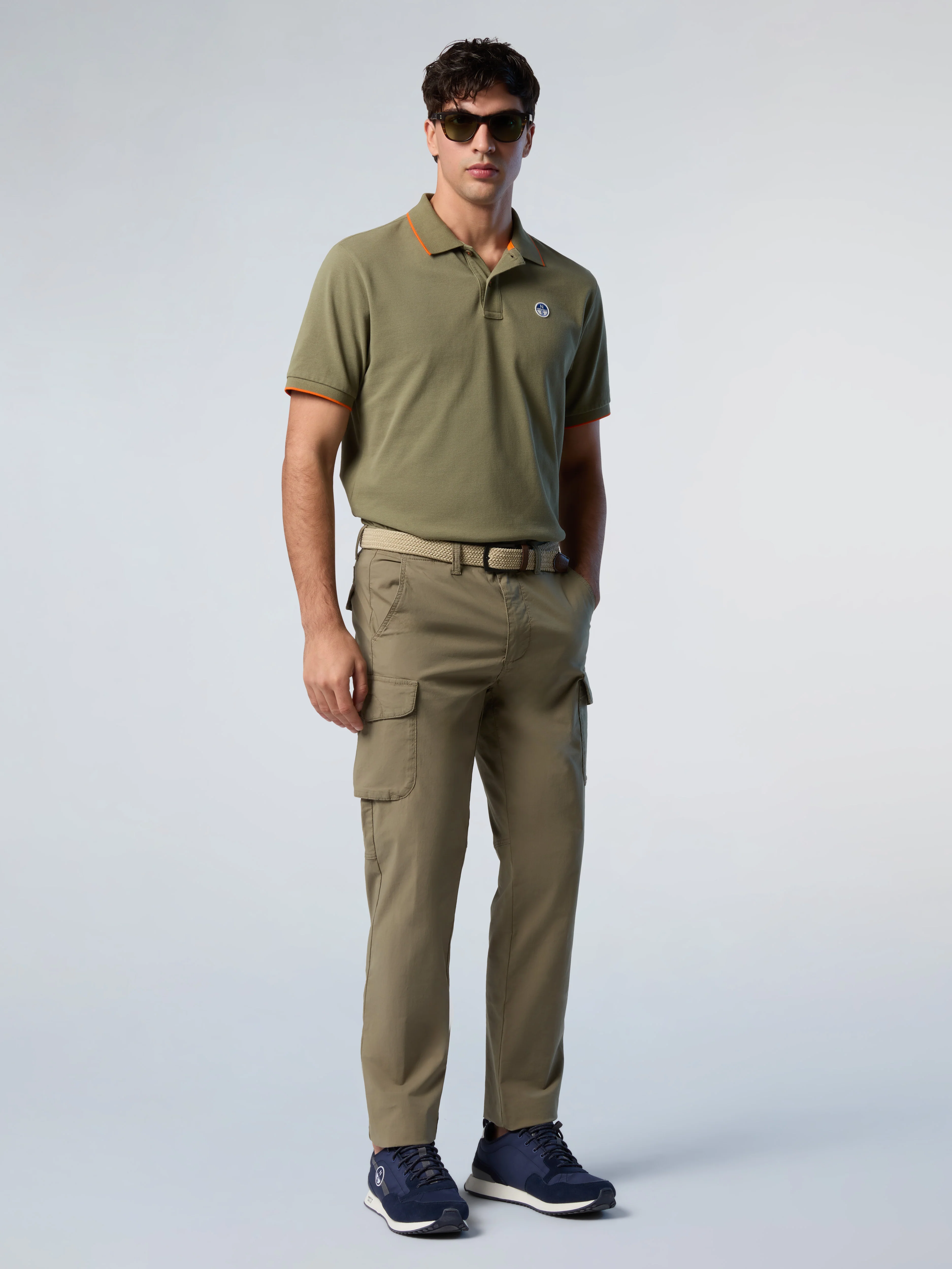 Polo shirt with contrast trims - Image 12