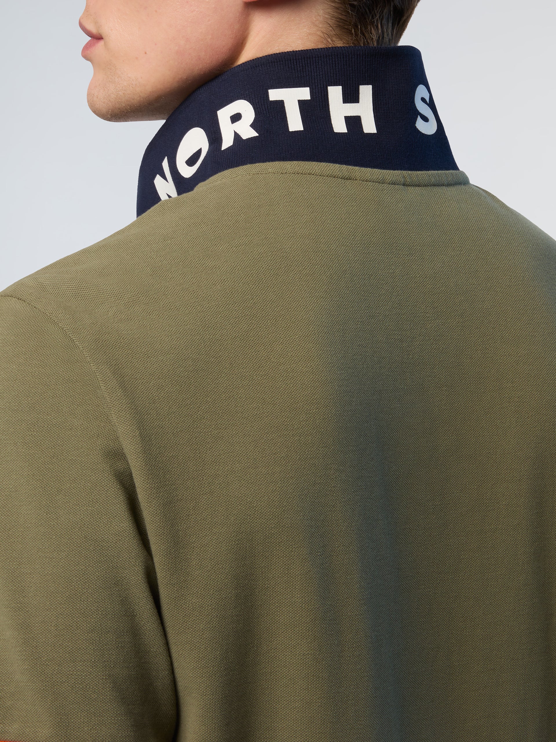Polo shirt with contrast trims - Image 14