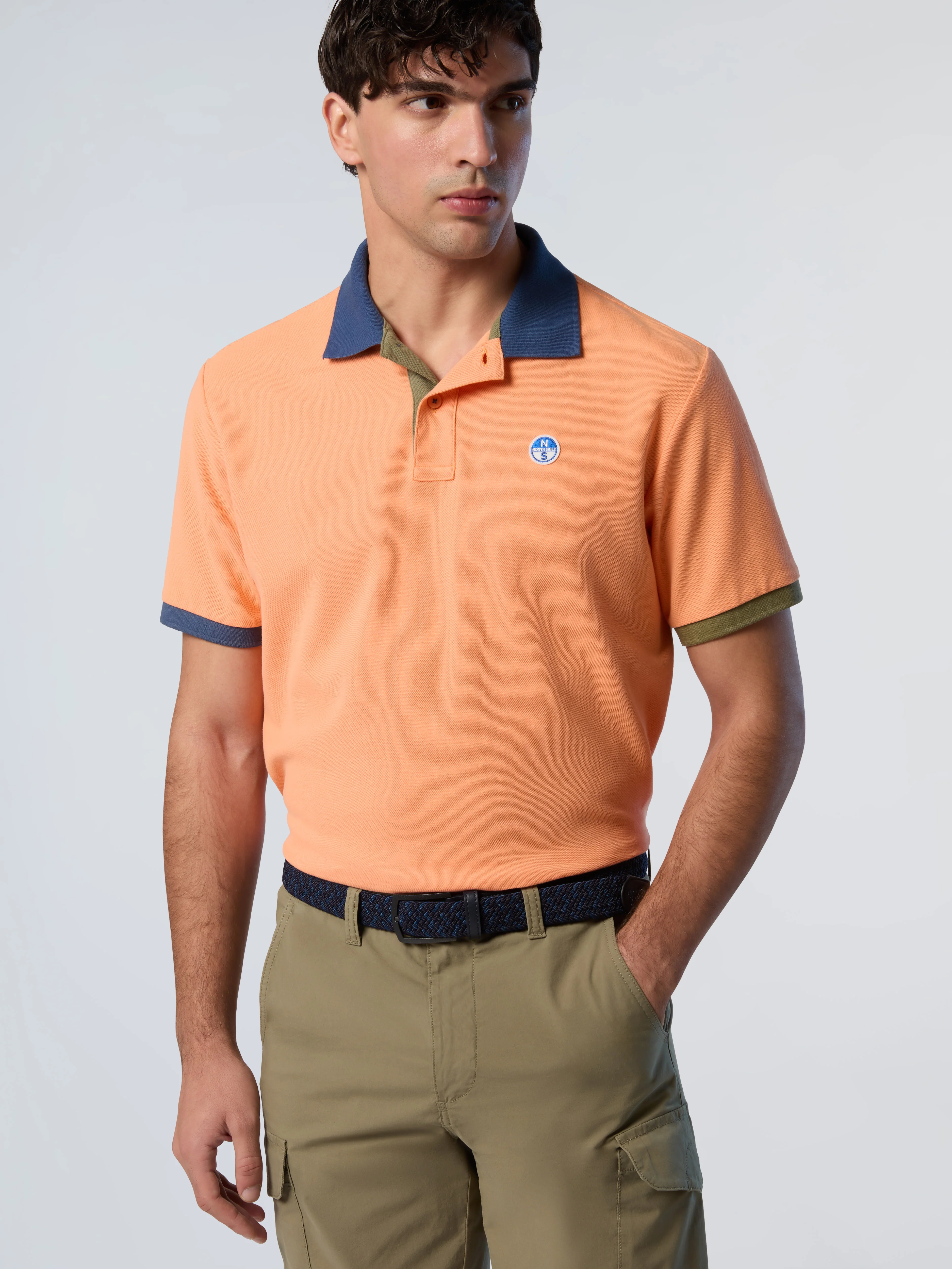 Polo shirt with contrast trims - Image 23