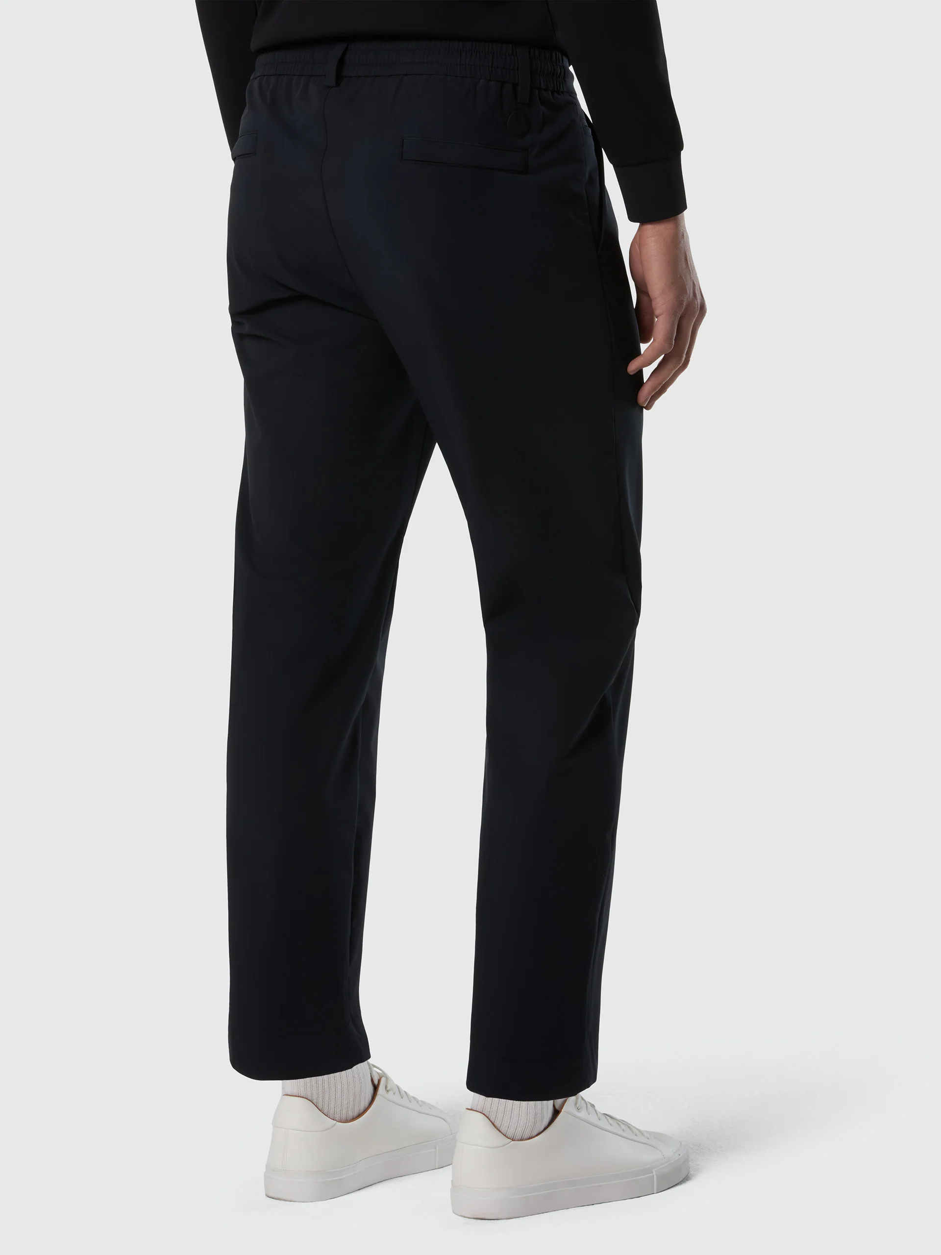Pleated SOLOTEX® chinos - Image 9