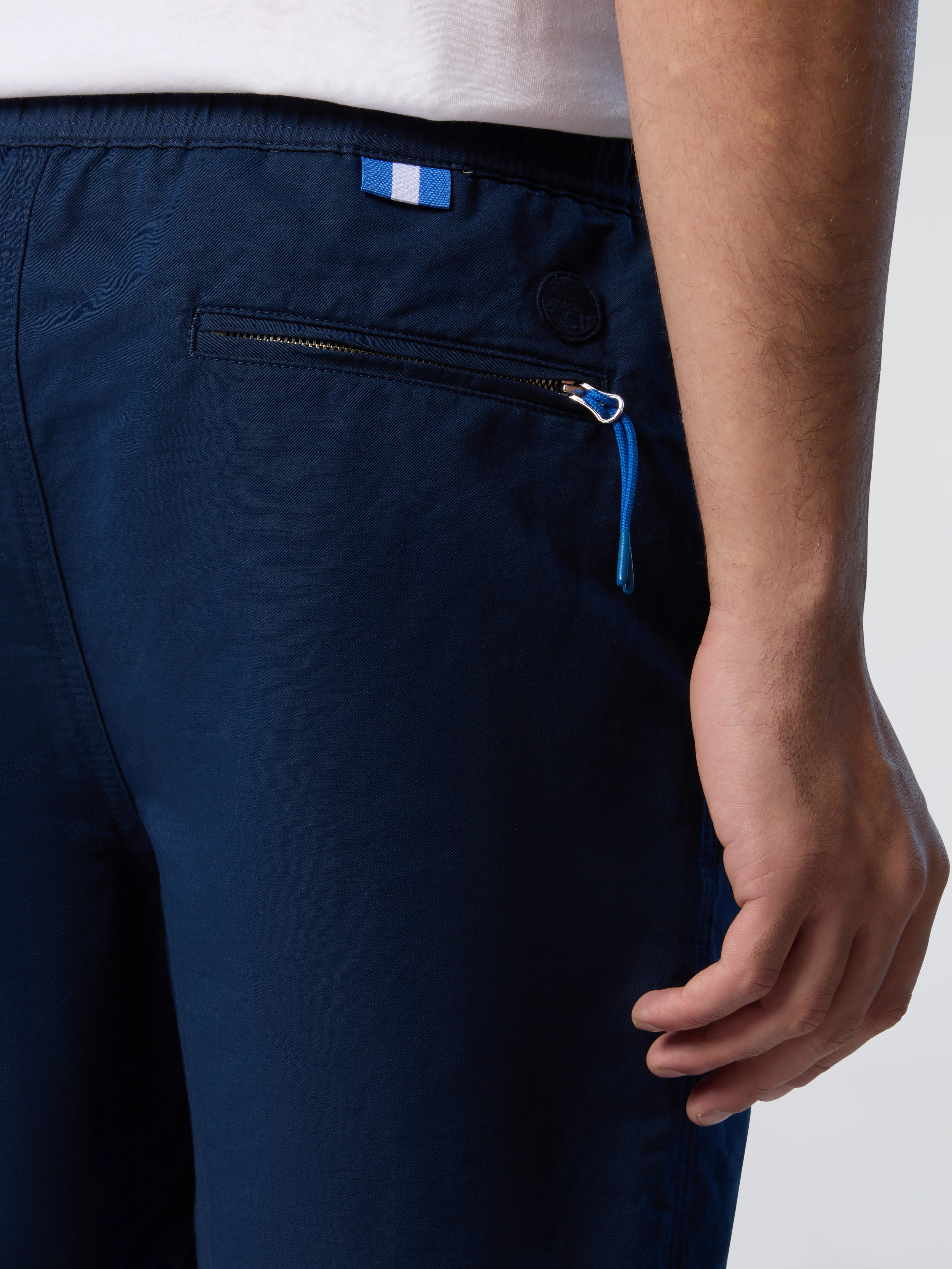Resolute elasticated shorts - Image 10