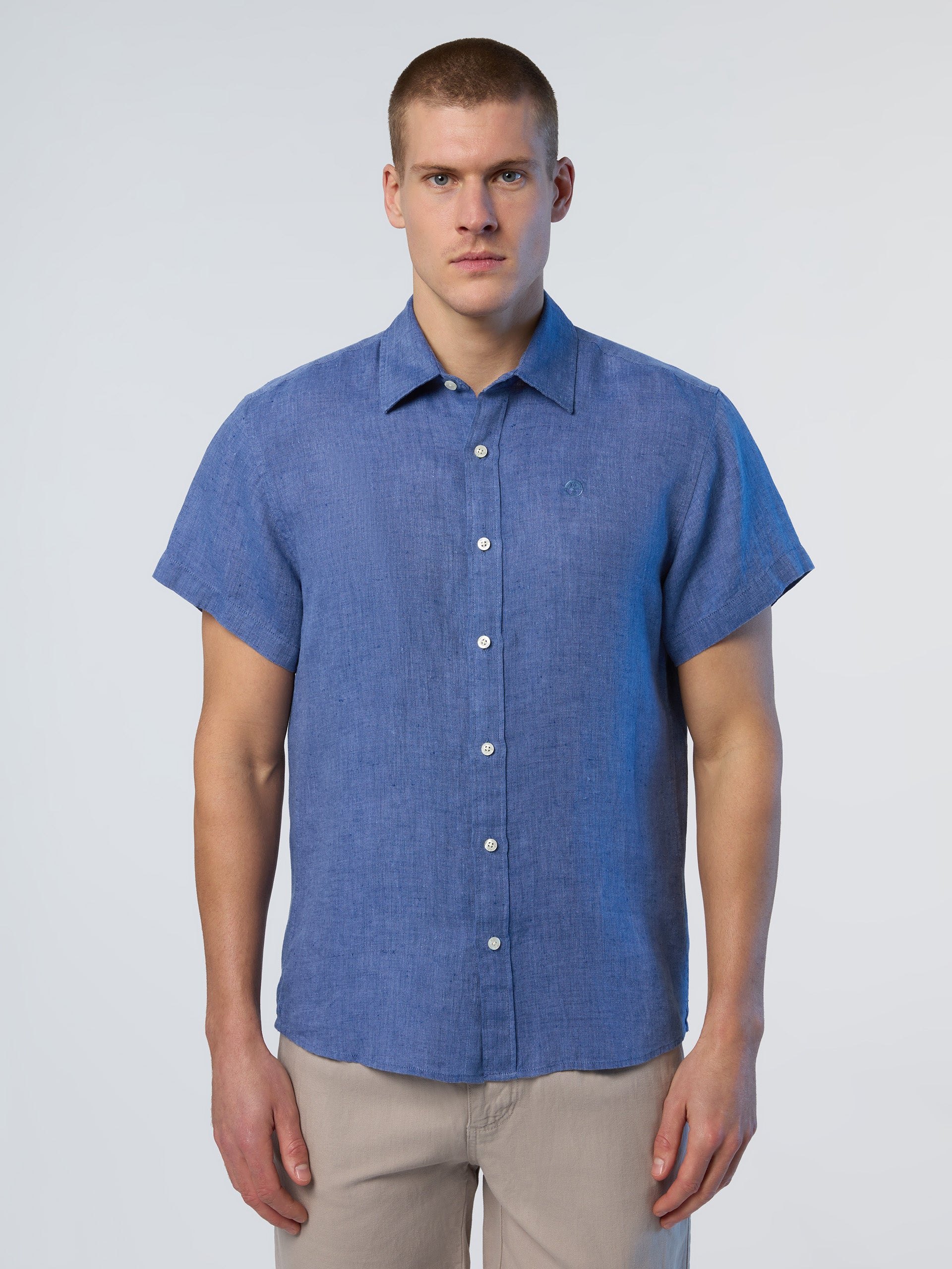 Short-sleeved linen shirt - Image 13
