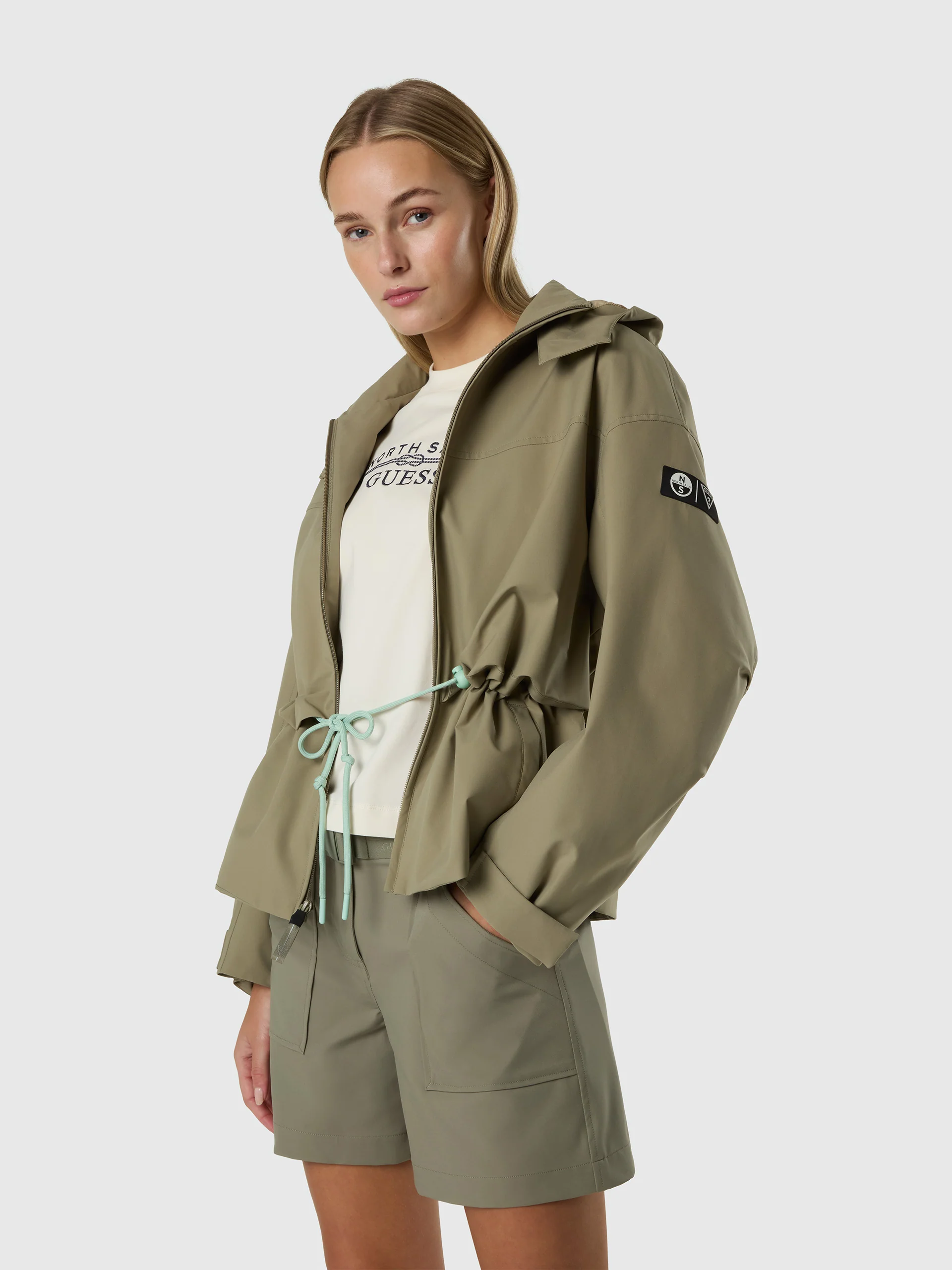 GUESS X NORTH SAILS SHORT PARKA - Image 8