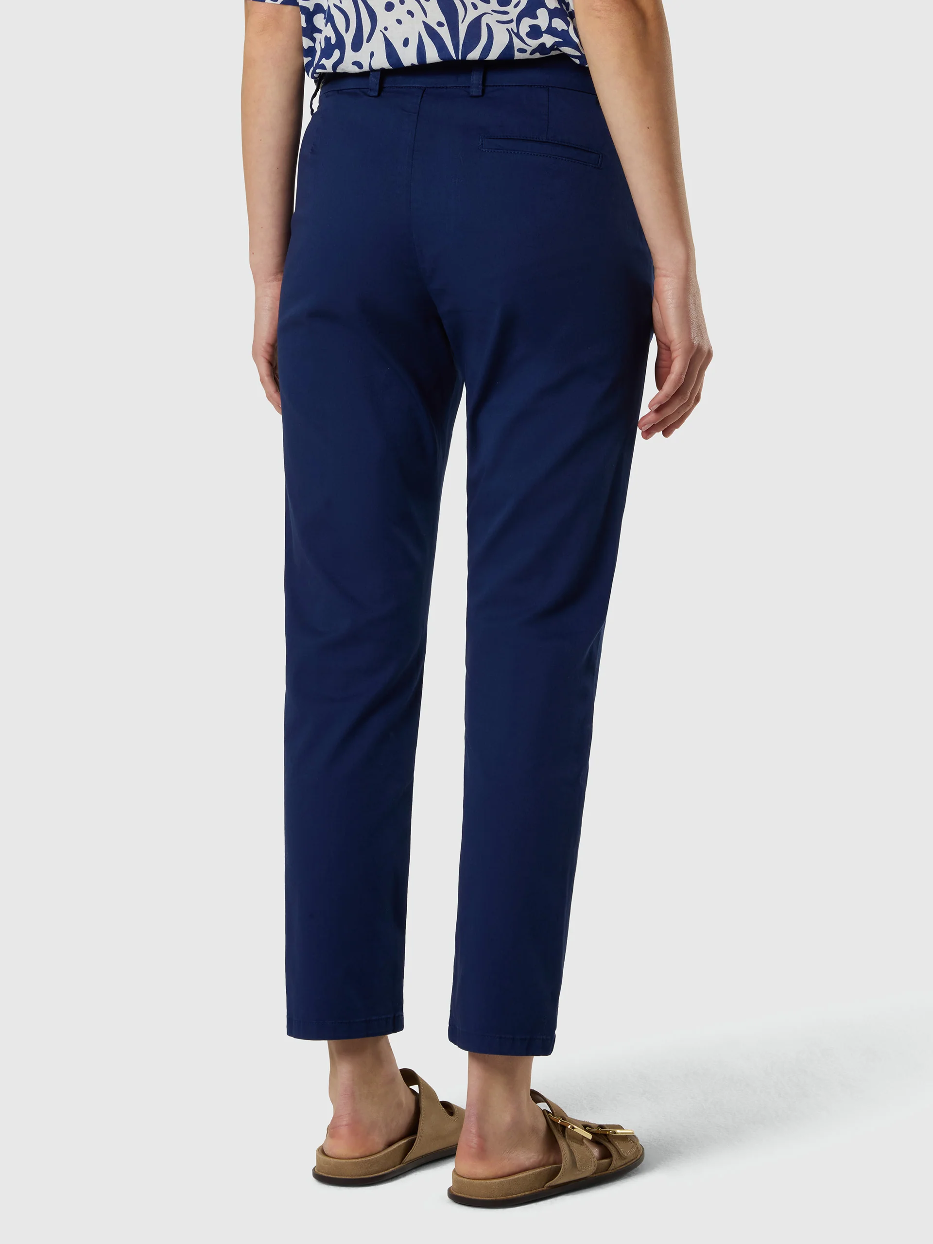 Stretch gabardine chinos - Image 10