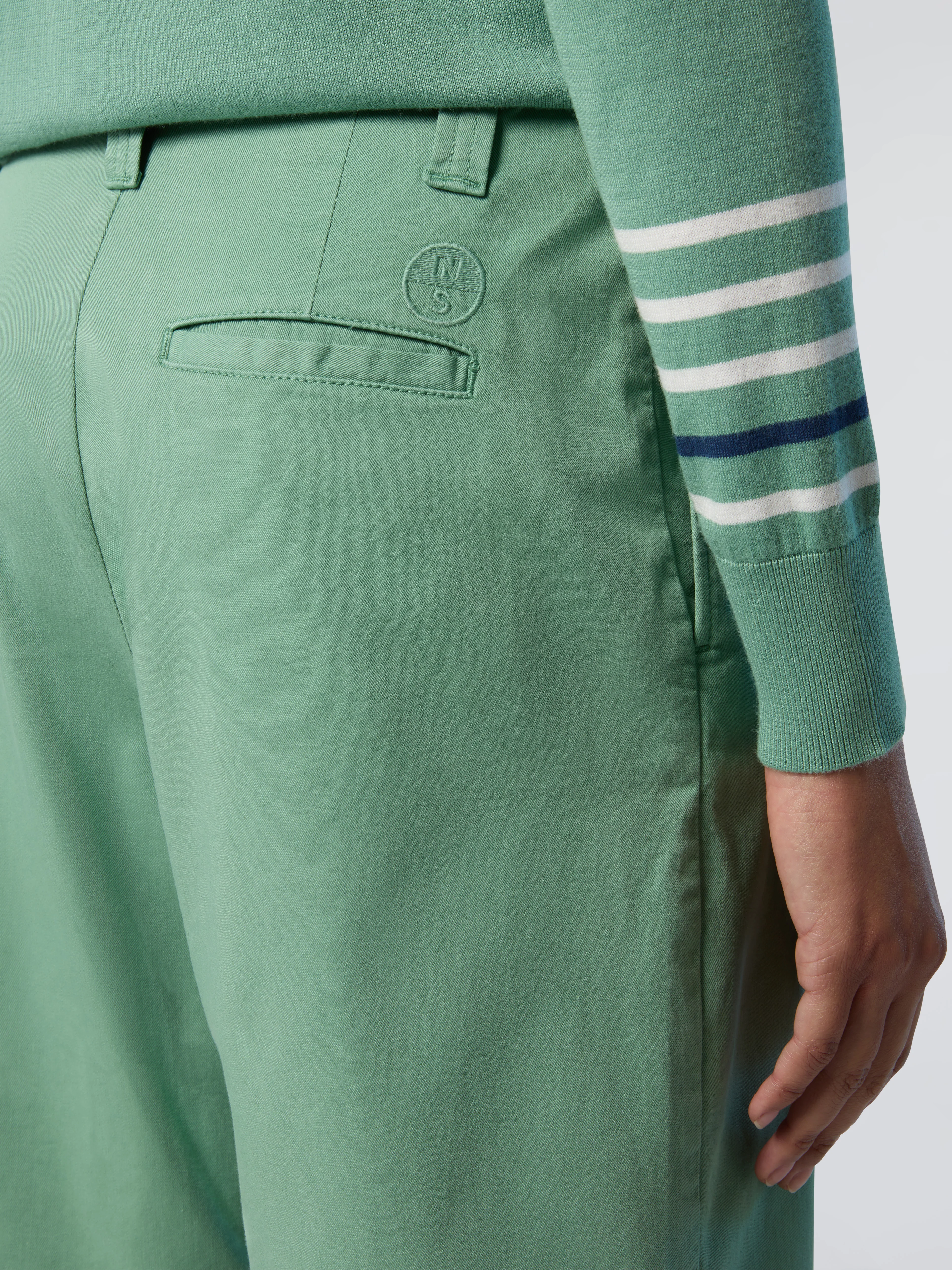 High-waisted chino shorts - Image 15